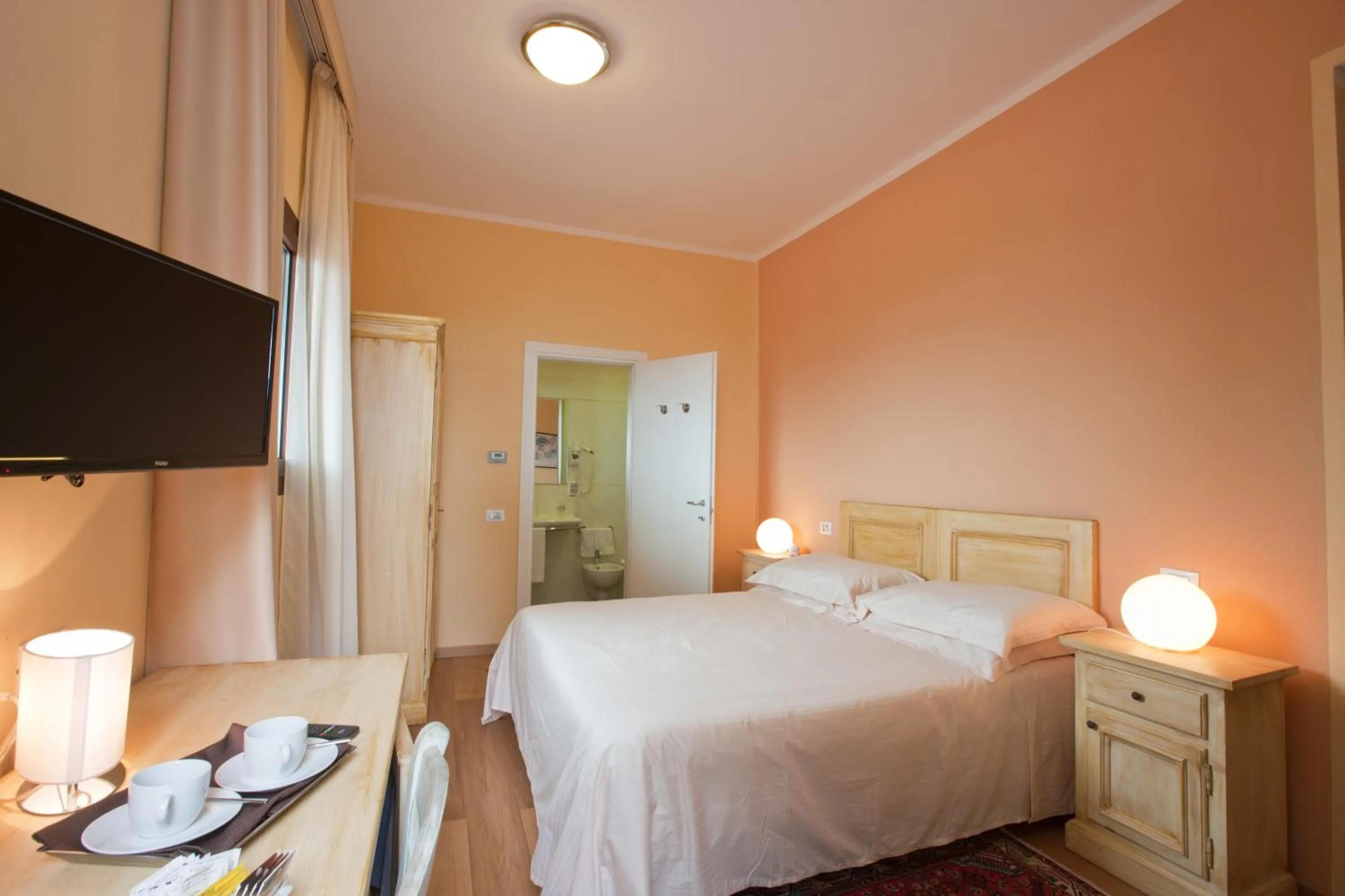 Photo of the whole room in La Trigola