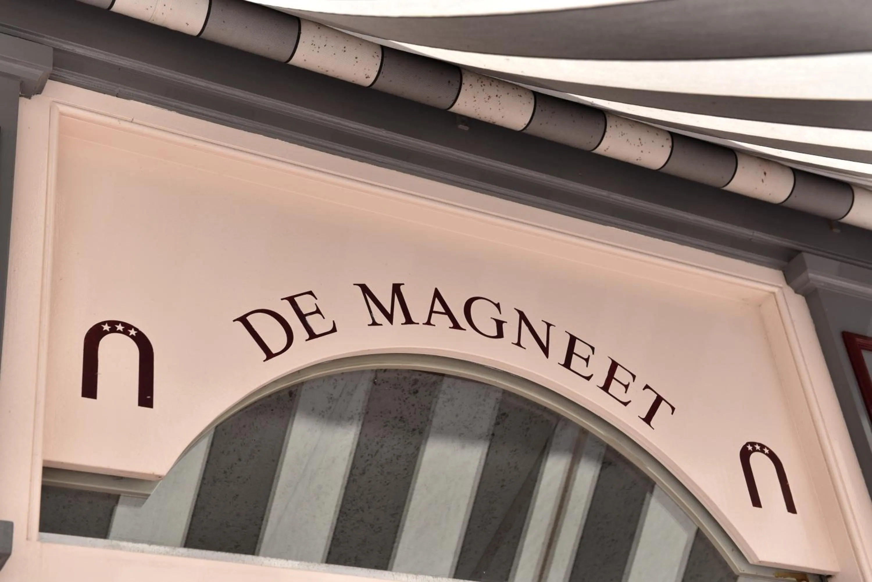 Facade/entrance in Hotel de Magneet