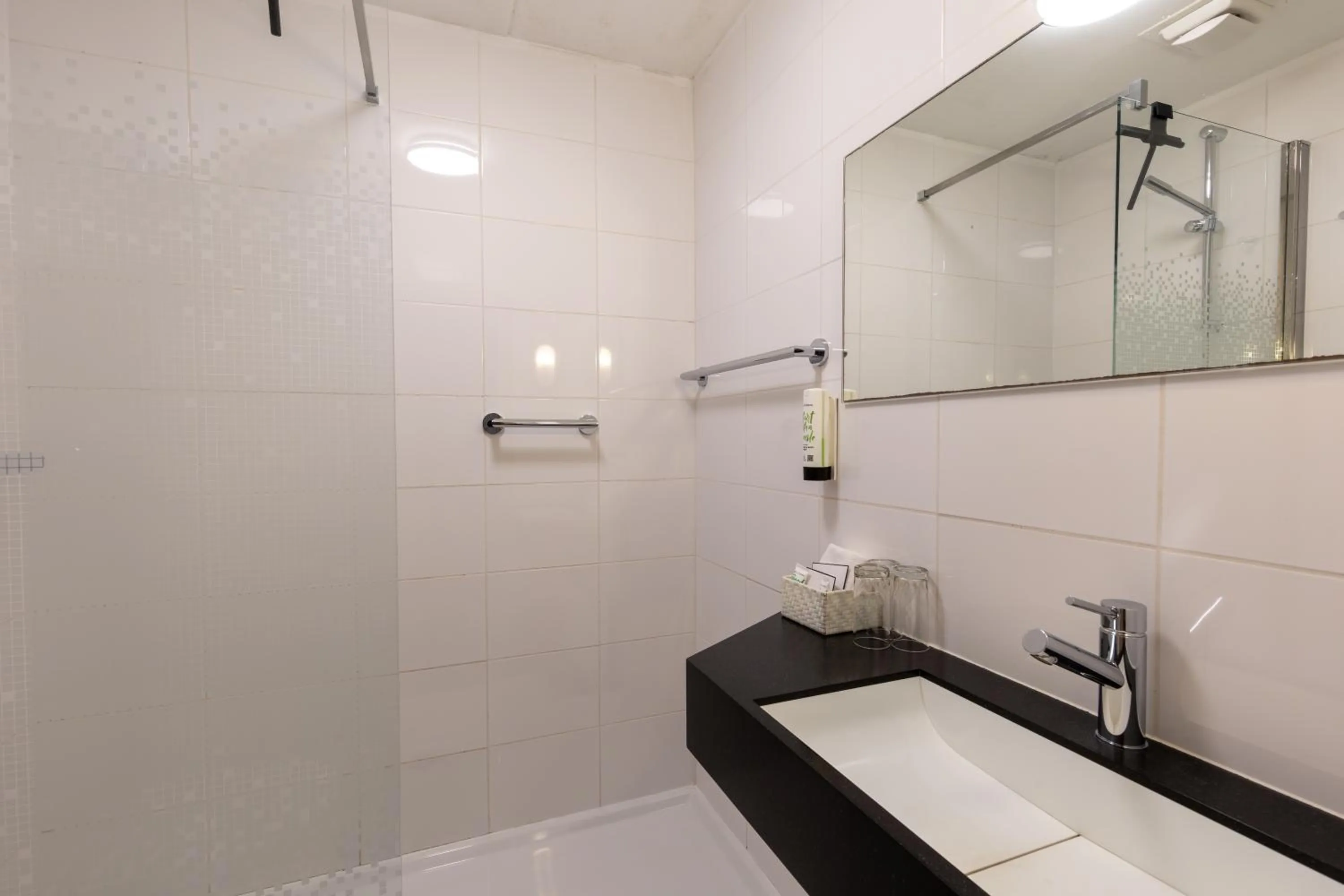 Bathroom in Hotel de Magneet