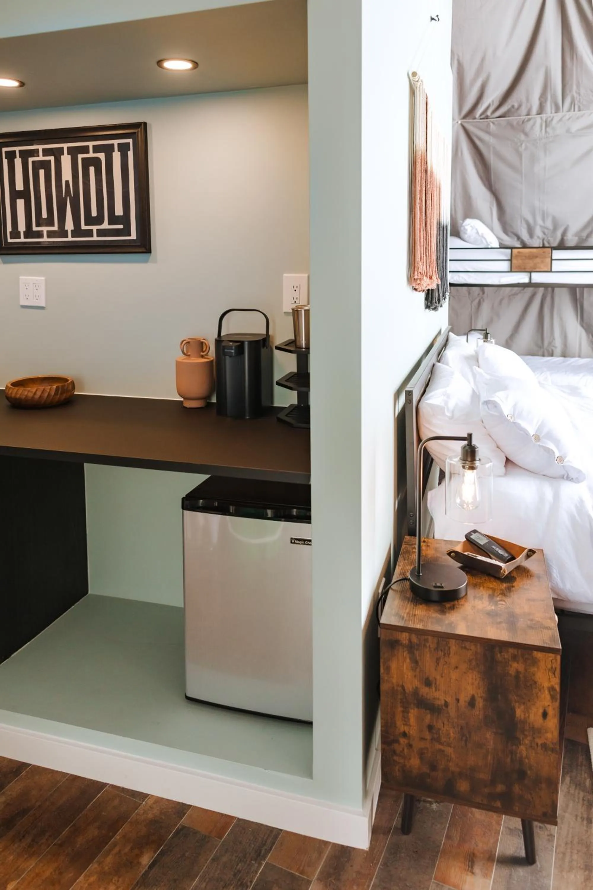 Kitchen or kitchenette, Bed in Tammah Jackson Hole