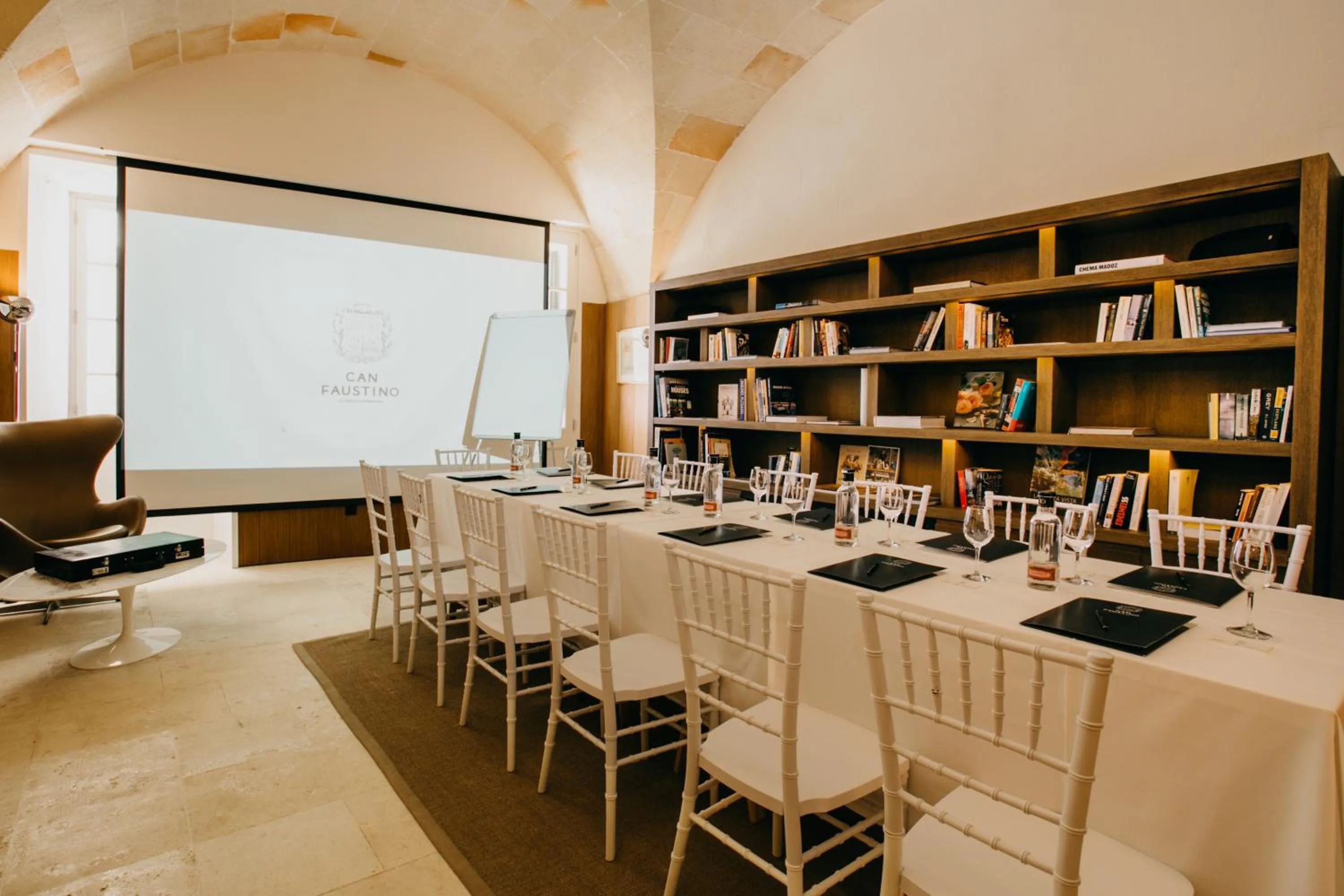 Library in Faustino Gran Relais & Chateaux