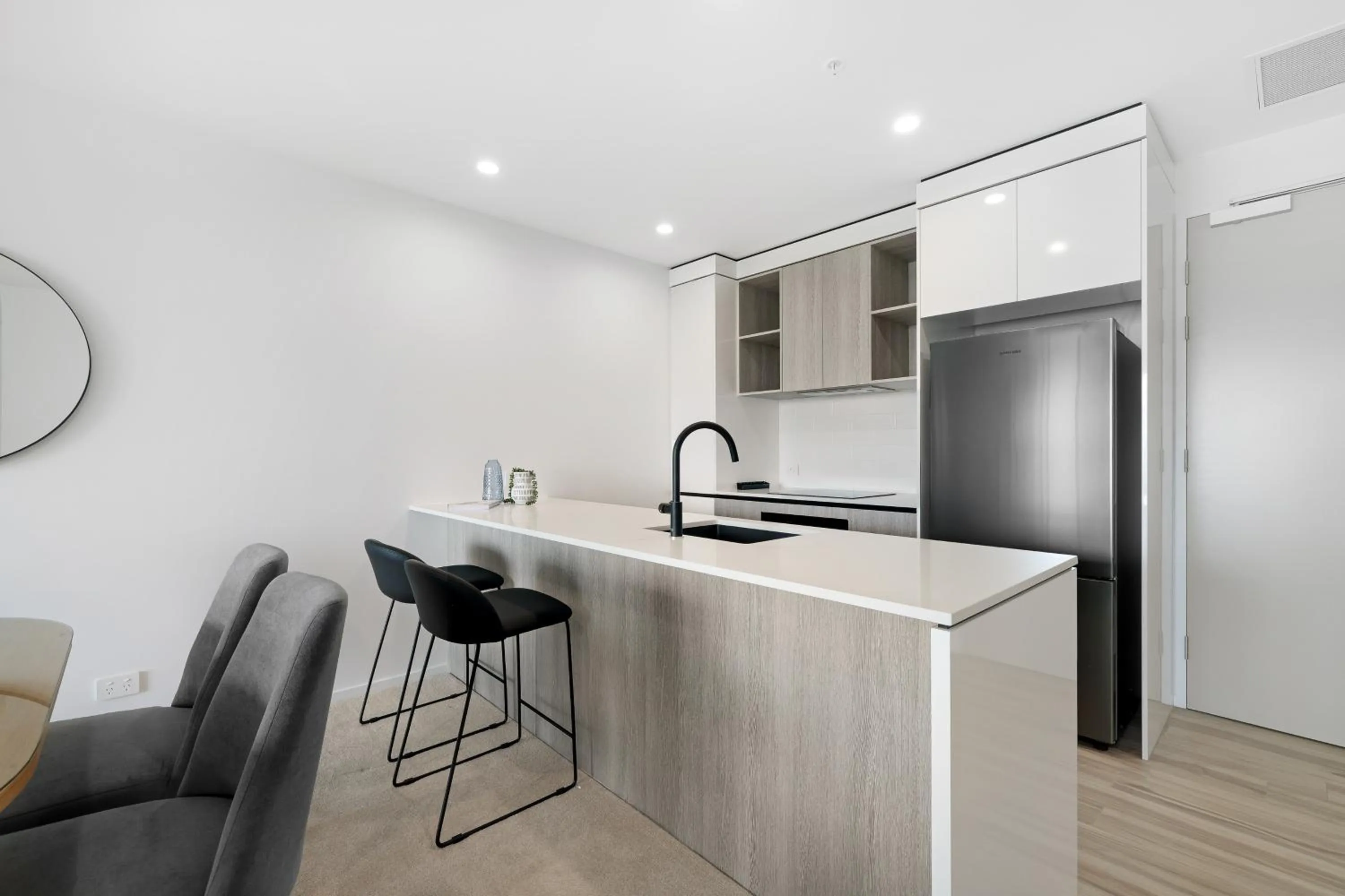 Kitchen or kitchenette in Sandbar Burleigh - Official