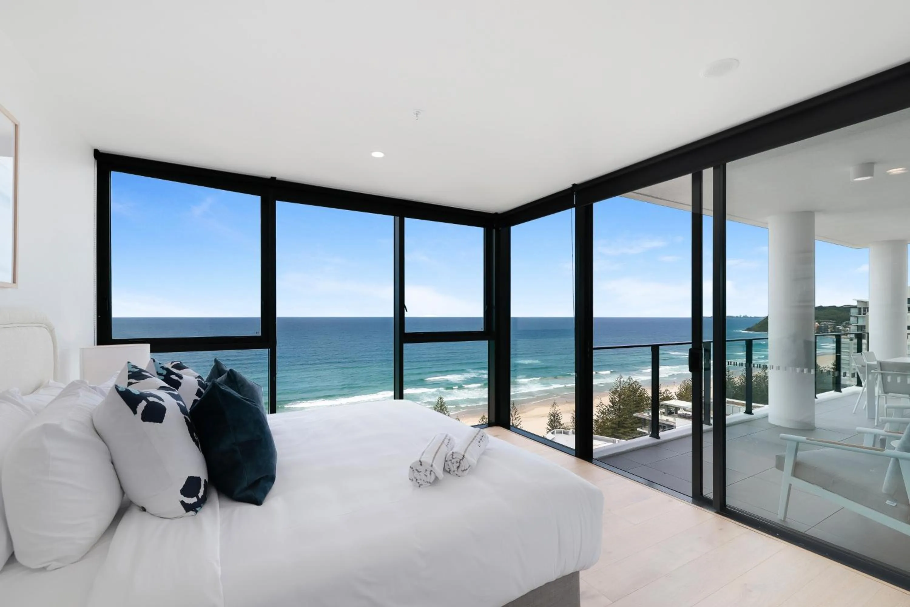 Bed in Sandbar Burleigh - Official