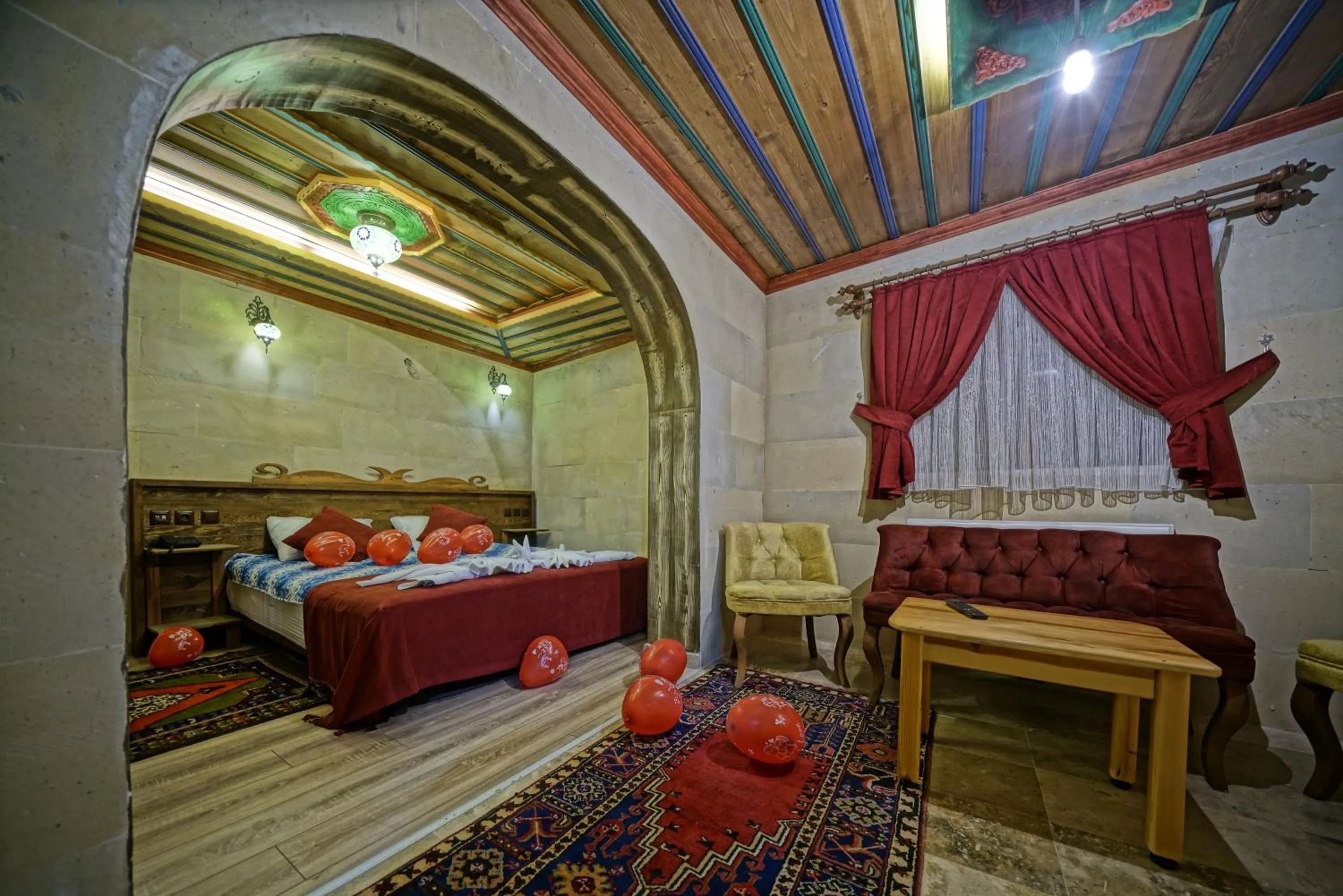 Photo of the whole room, Bed in Cappa Cave Hotel