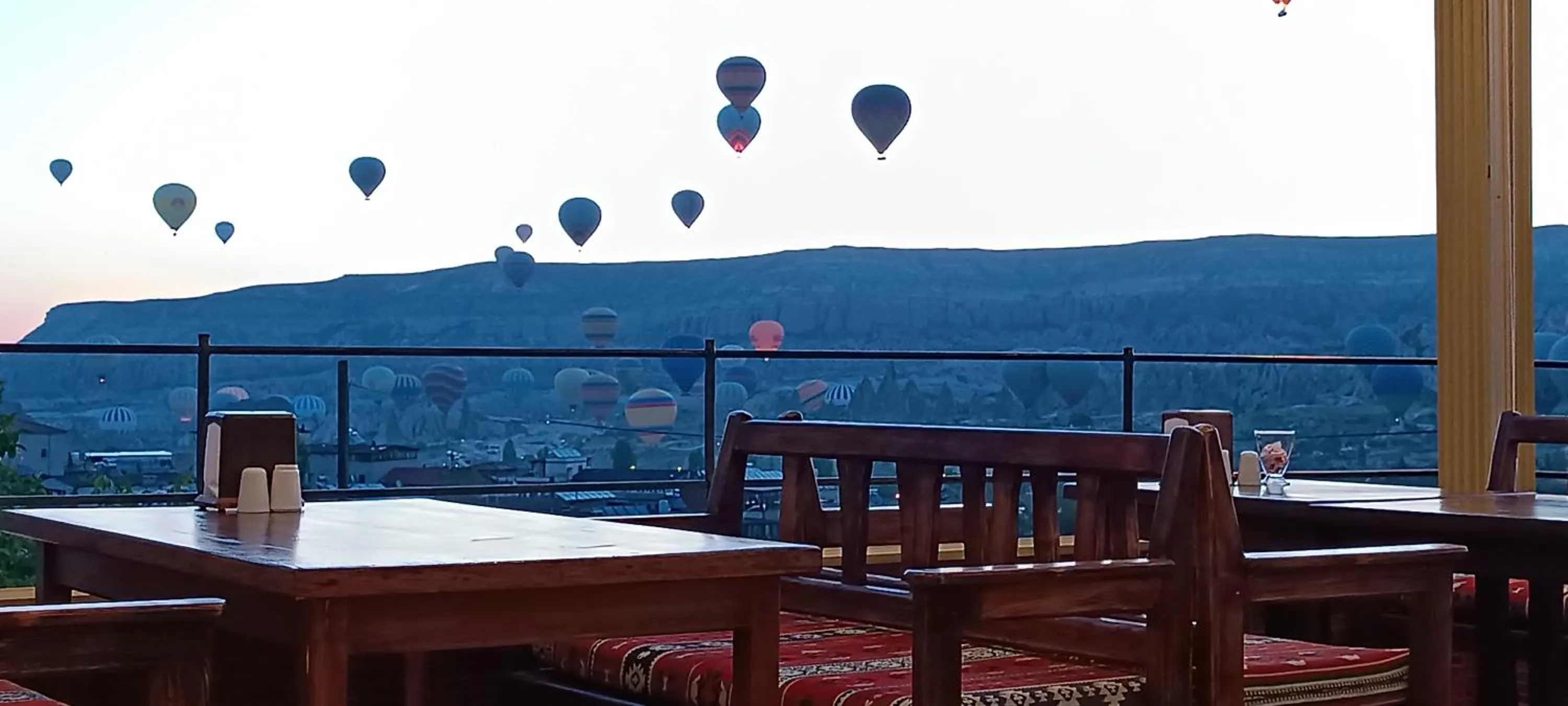 Restaurant/places to eat in Cappa Cave Hotel