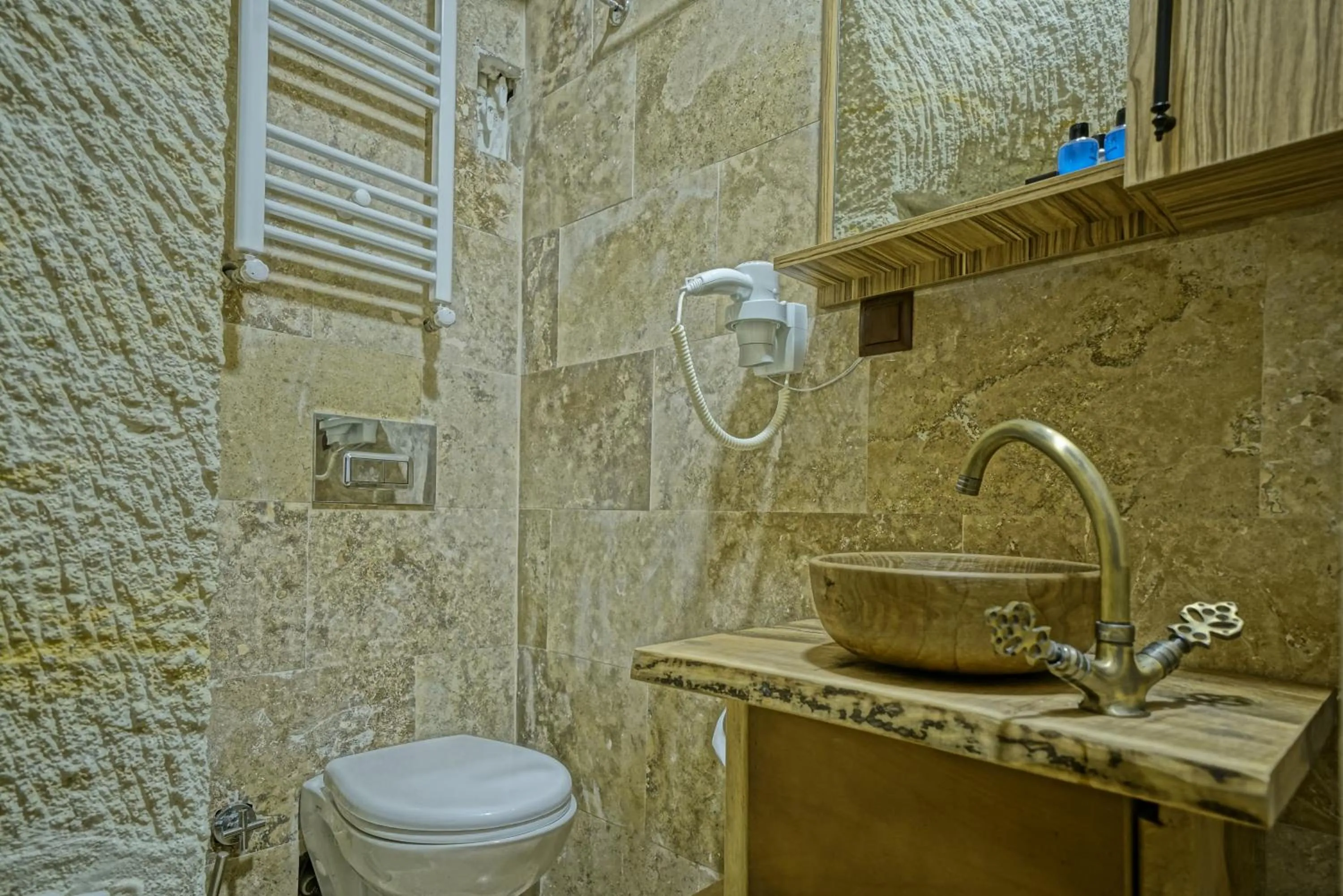 Toilet in Cappa Cave Hotel