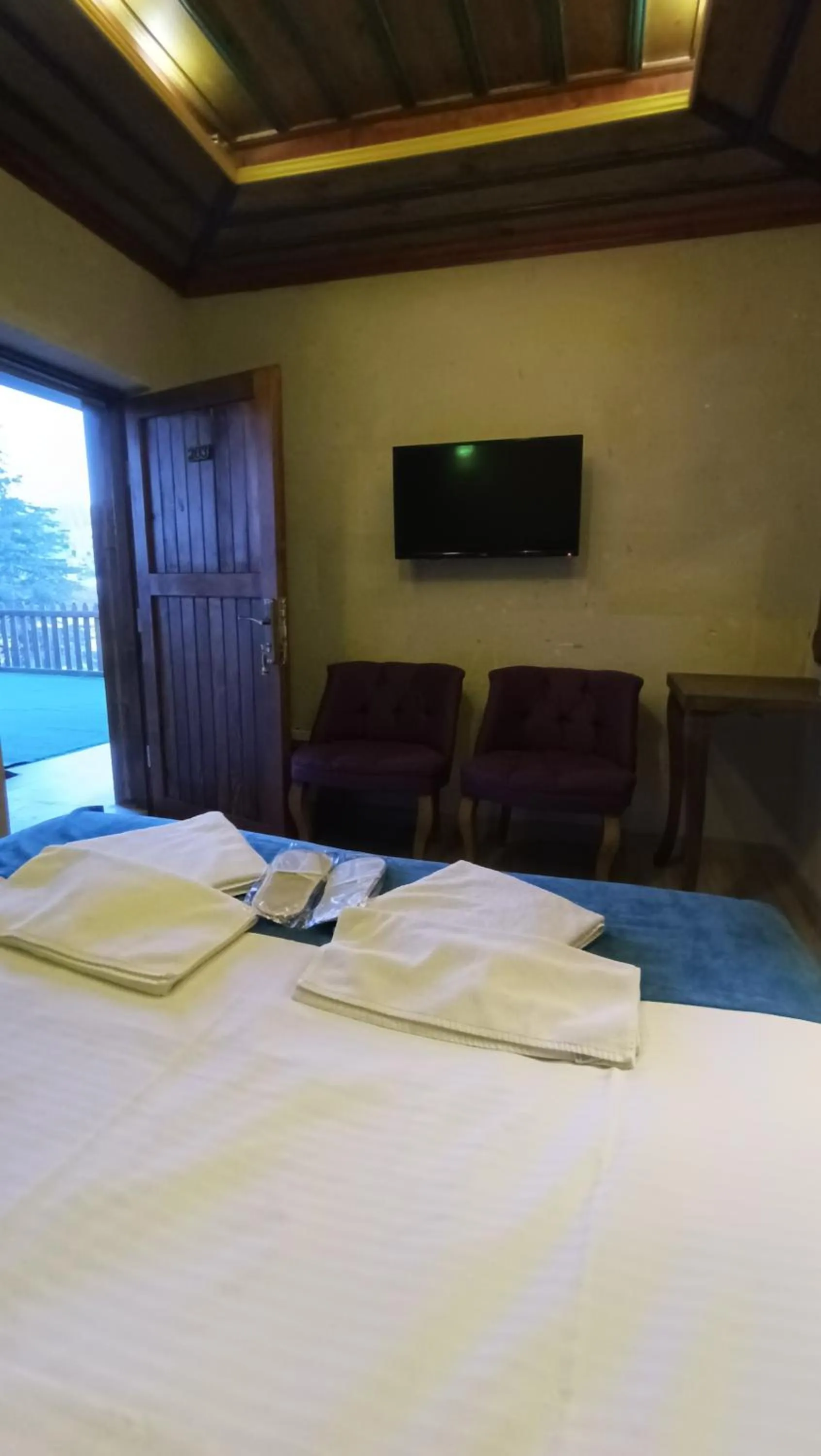 Photo of the whole room, Bed in Cappa Cave Hotel