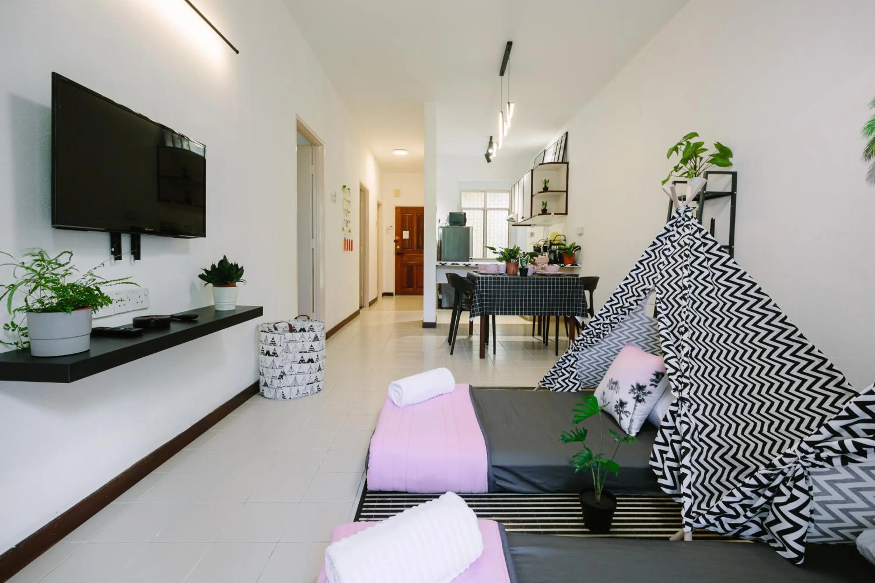 EE's Seaside House - Homestay 3 min walk to beach