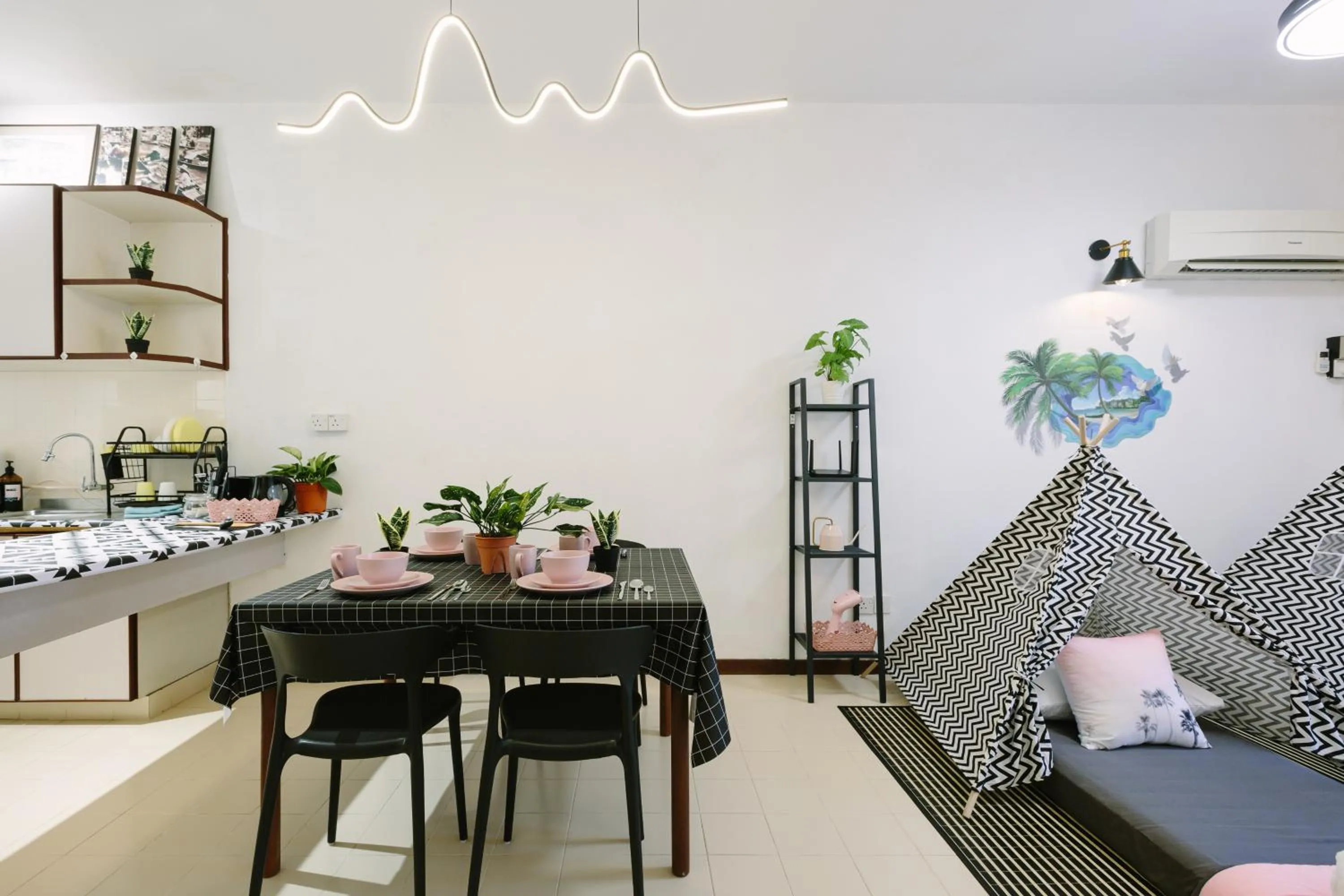 EE's Seaside House - Homestay 3 min walk to beach