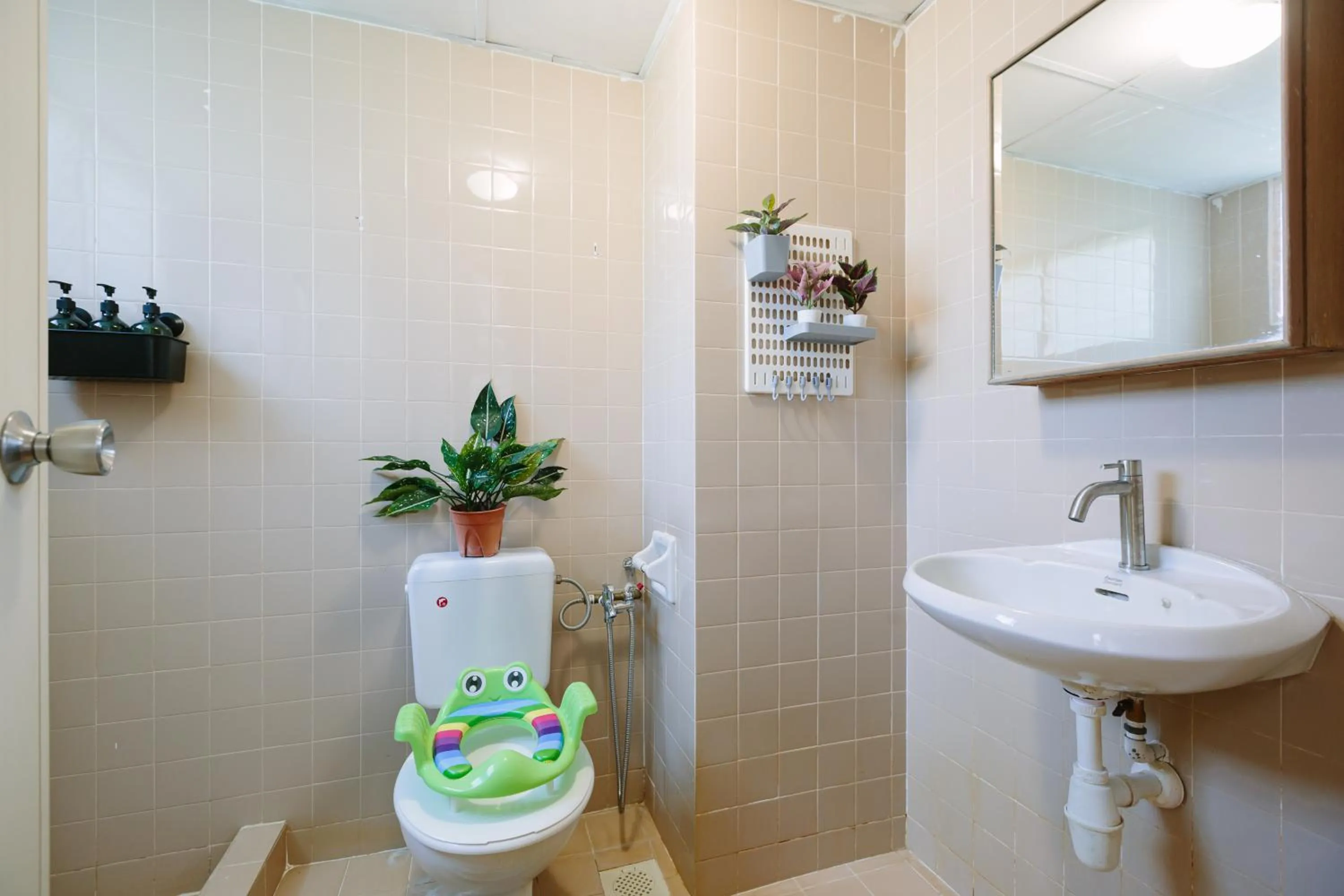 EE's Seaside House - Homestay 3 min walk to beach