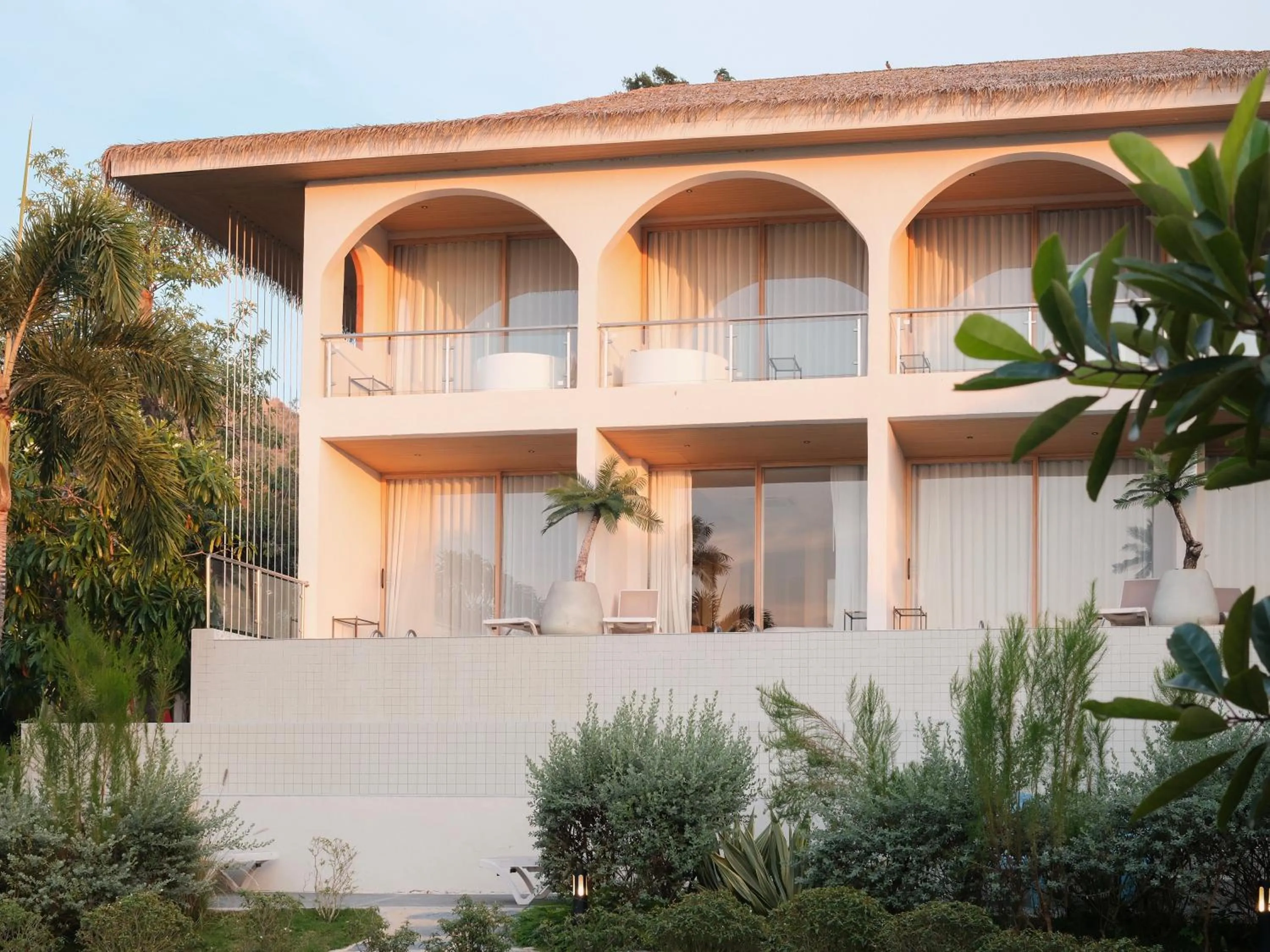 Property building in Le La Lake Resort and Spa