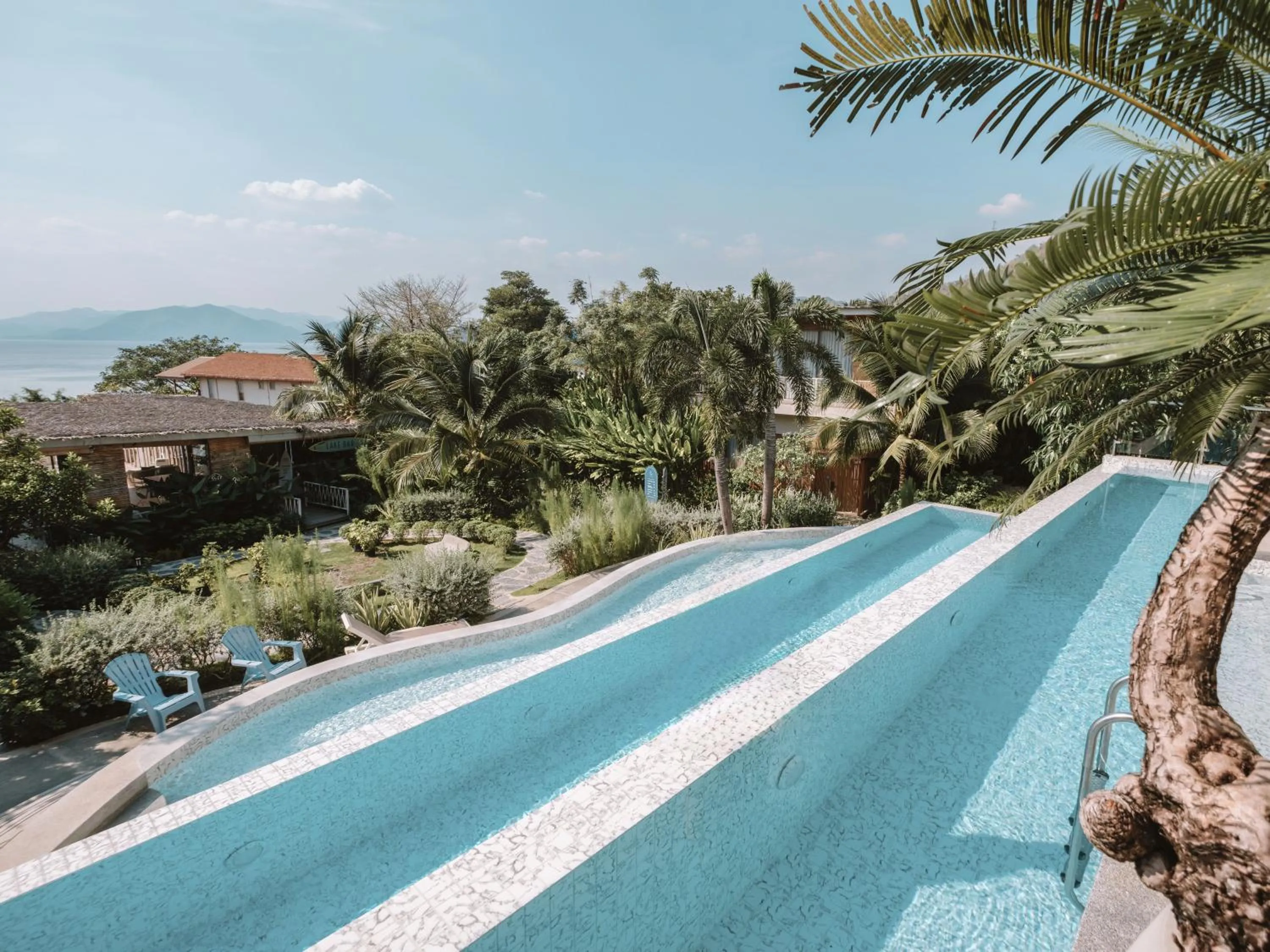 Swimming pool in Le La Lake Resort and Spa