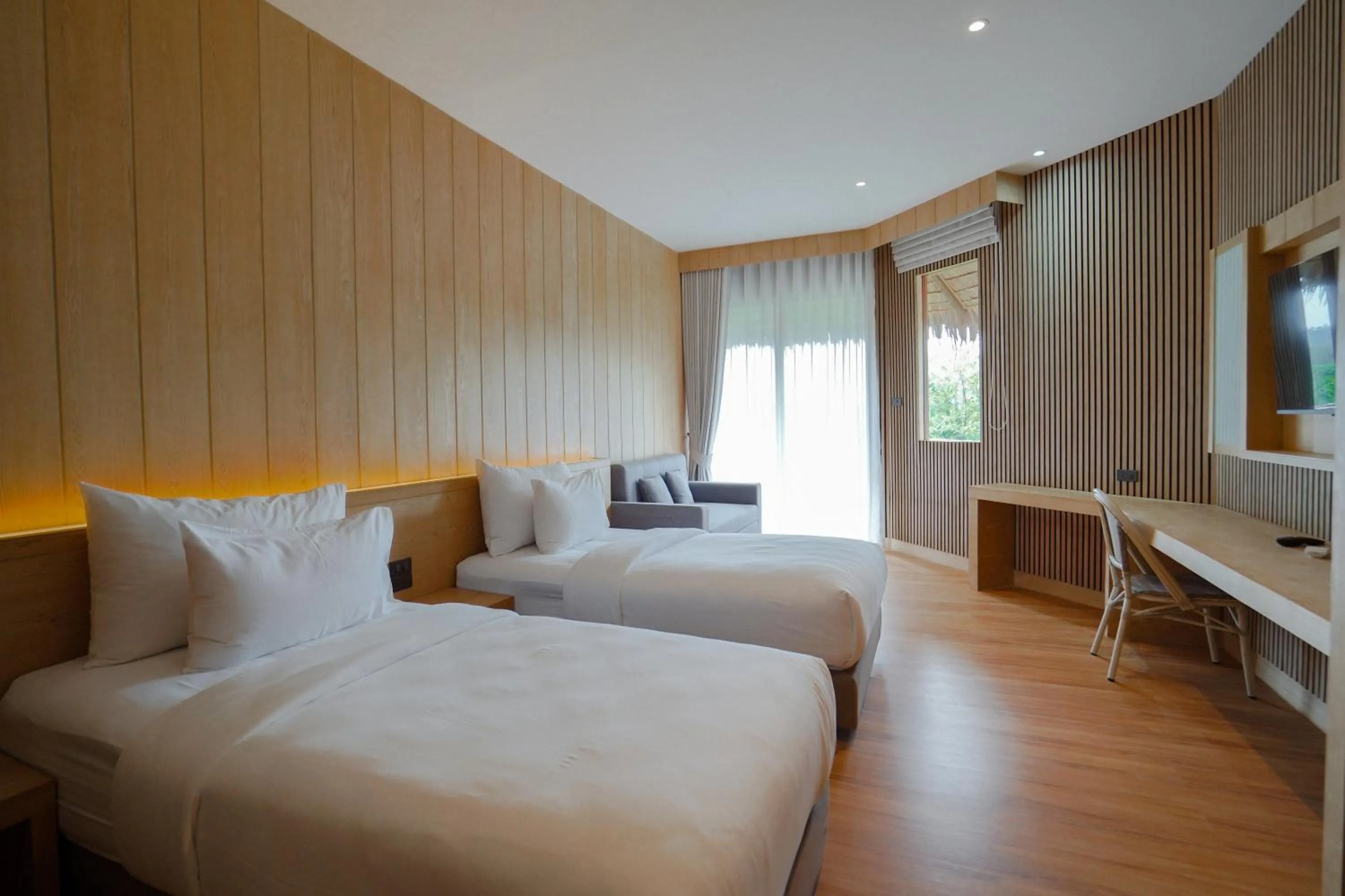 Bedroom, Bed in Le La Lake Resort and Spa