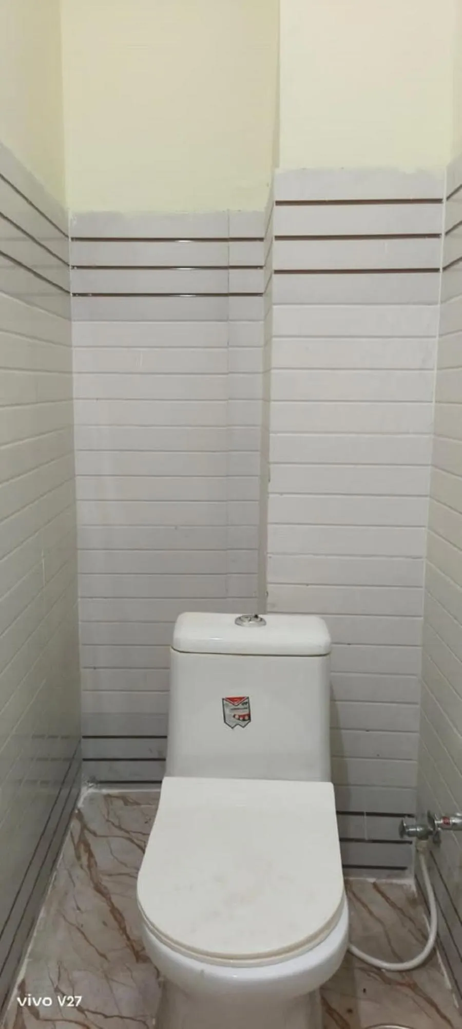 Toilet in Hotel M J, Agra