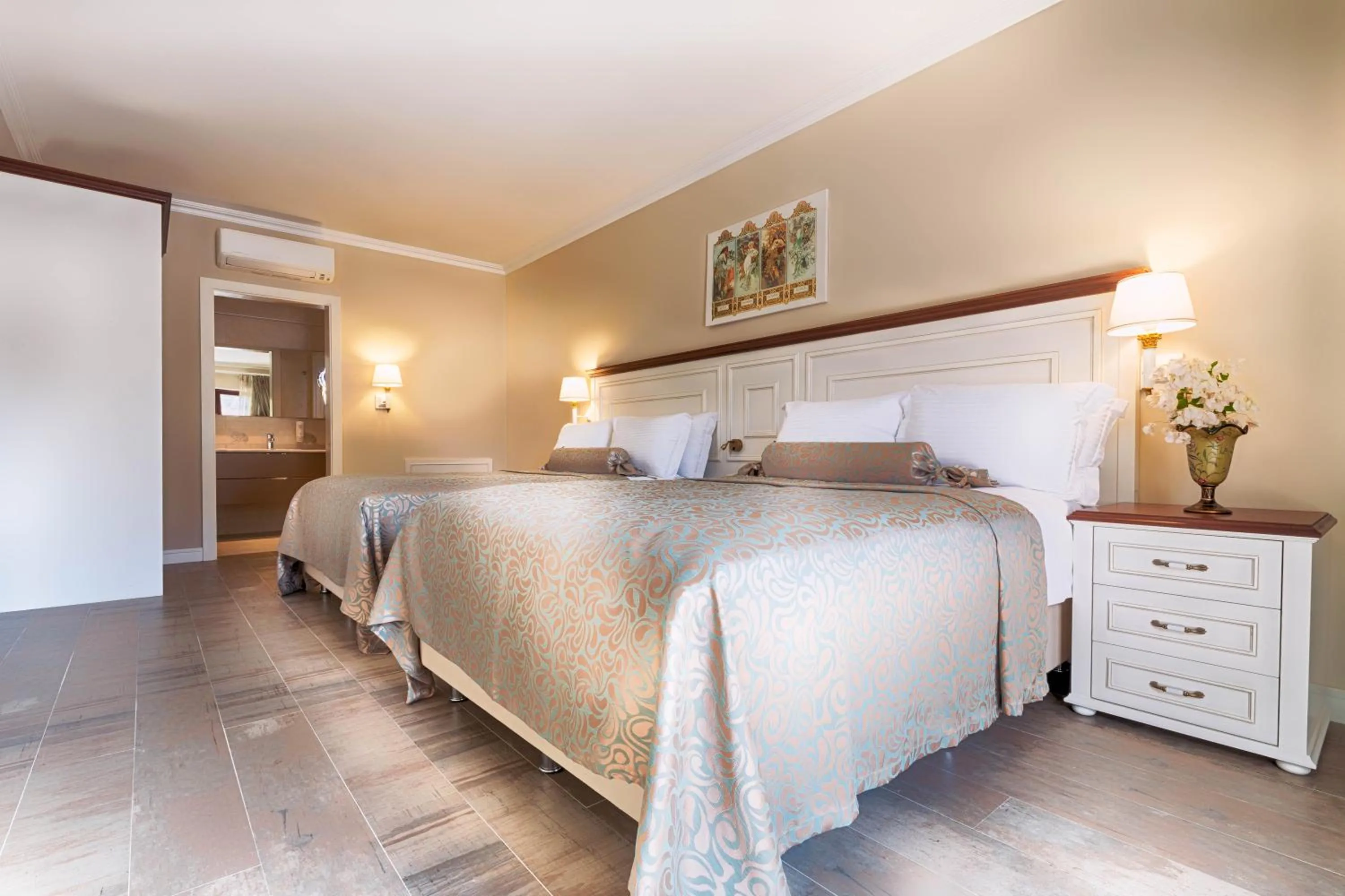 Bedroom, Bed in Dalyan Resort & Spa