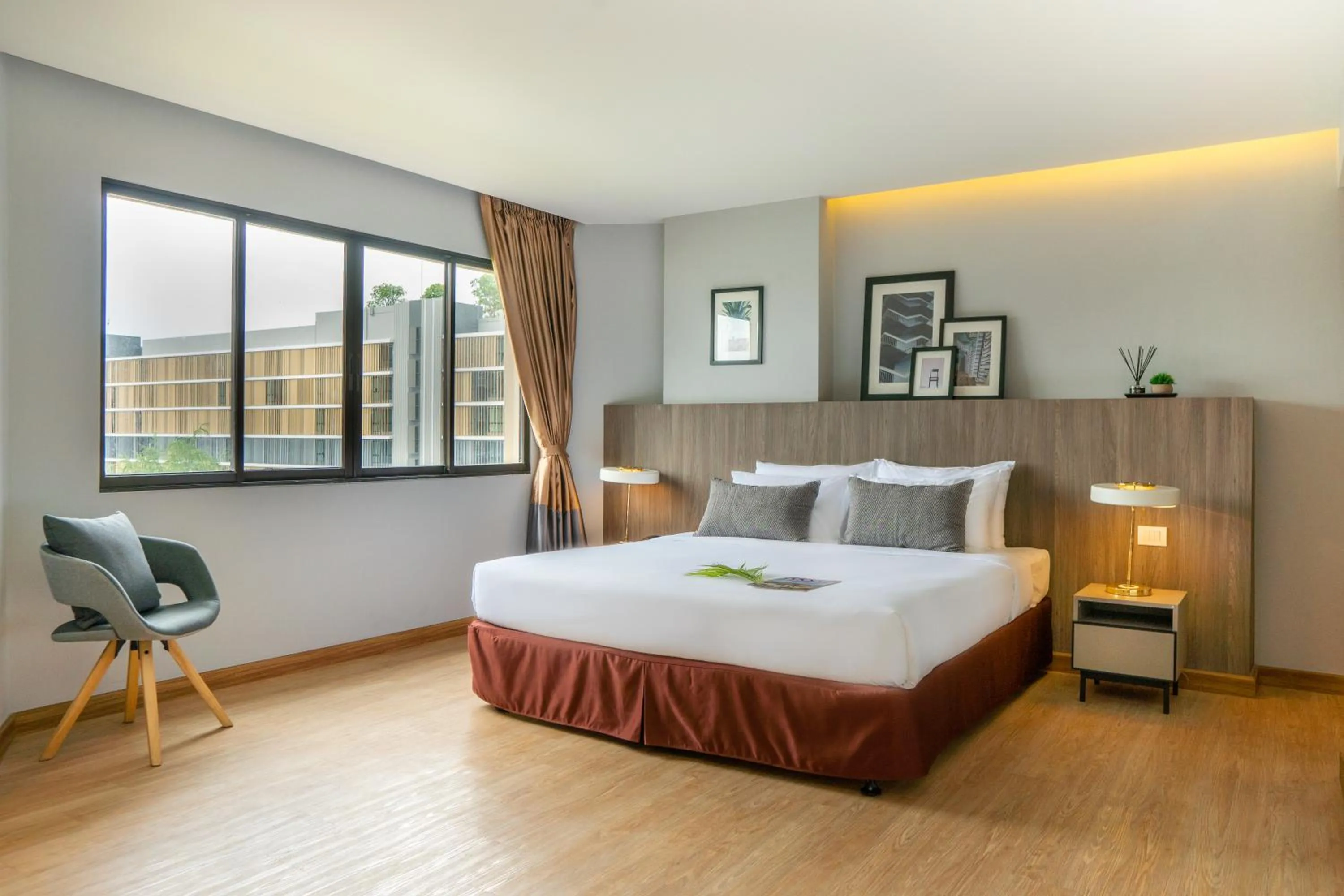 Bed in Jazzotel Bangkok