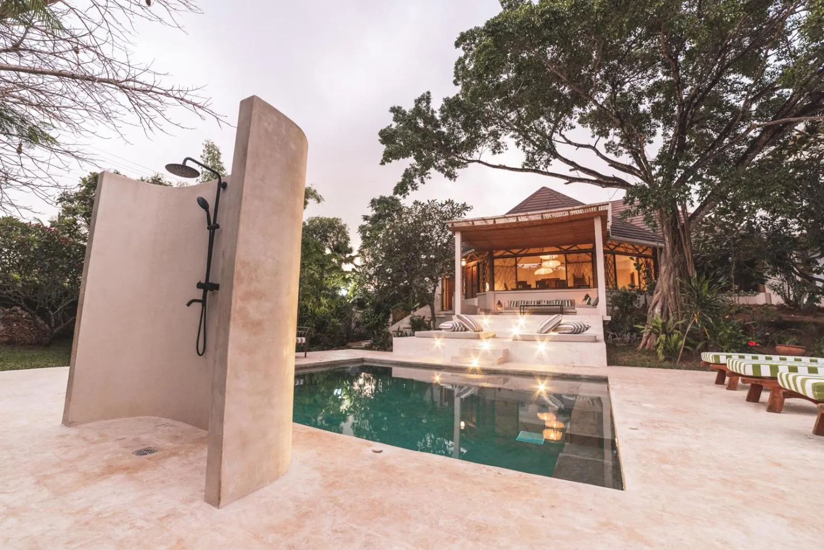Patio in Bamboo House B&B
