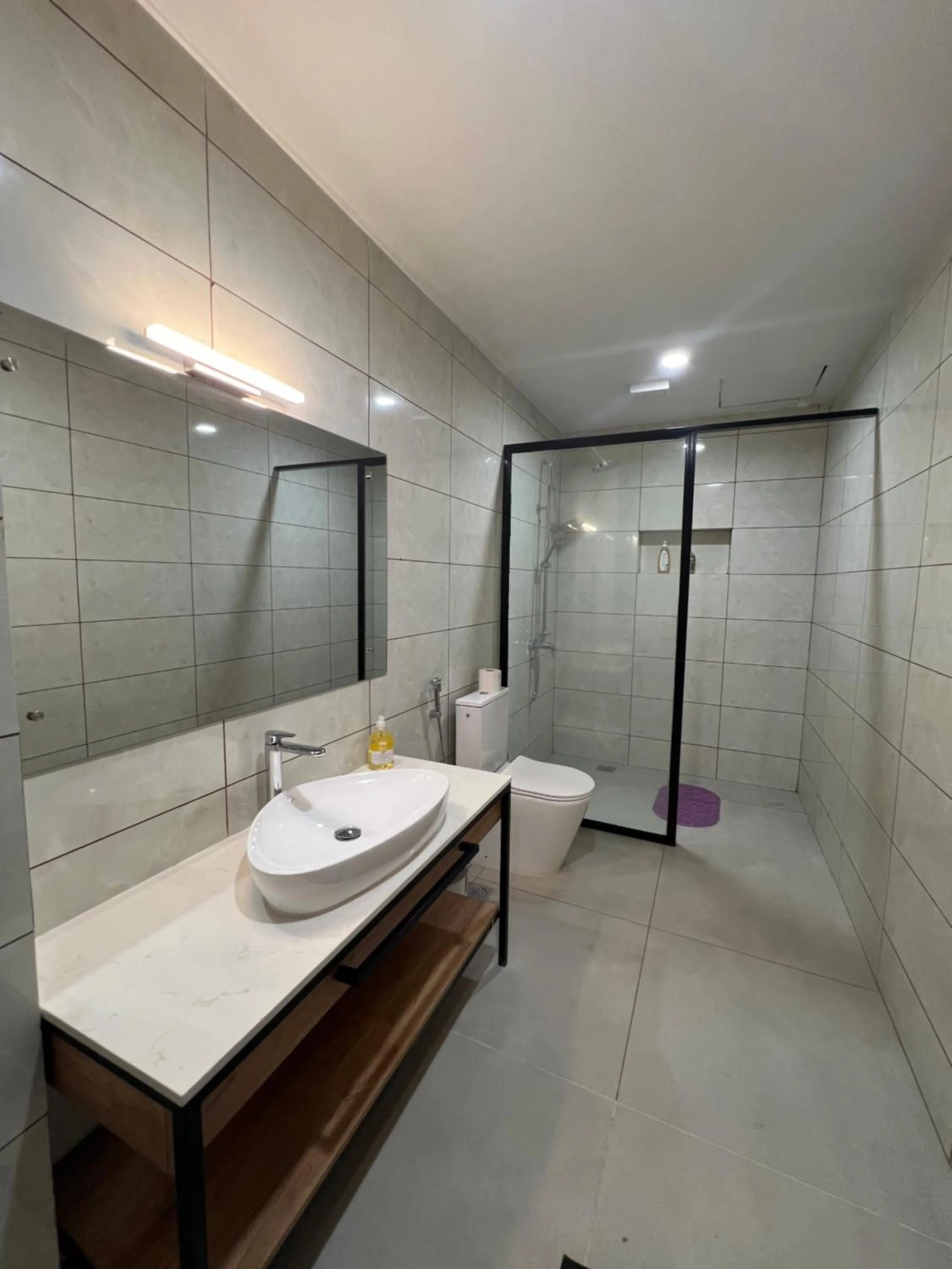 Shower in Hotel Golf Coast