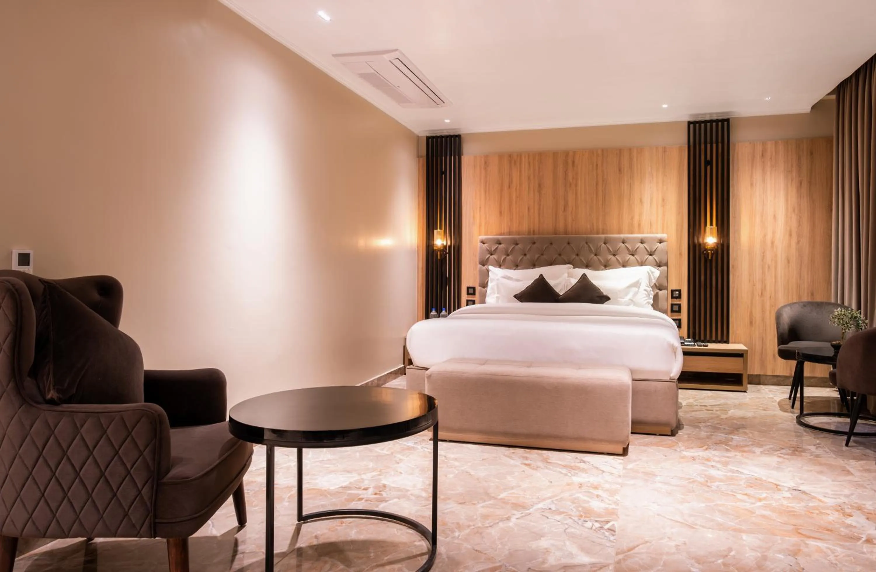 Photo of the whole room, Bed in Alpine hotel and villas