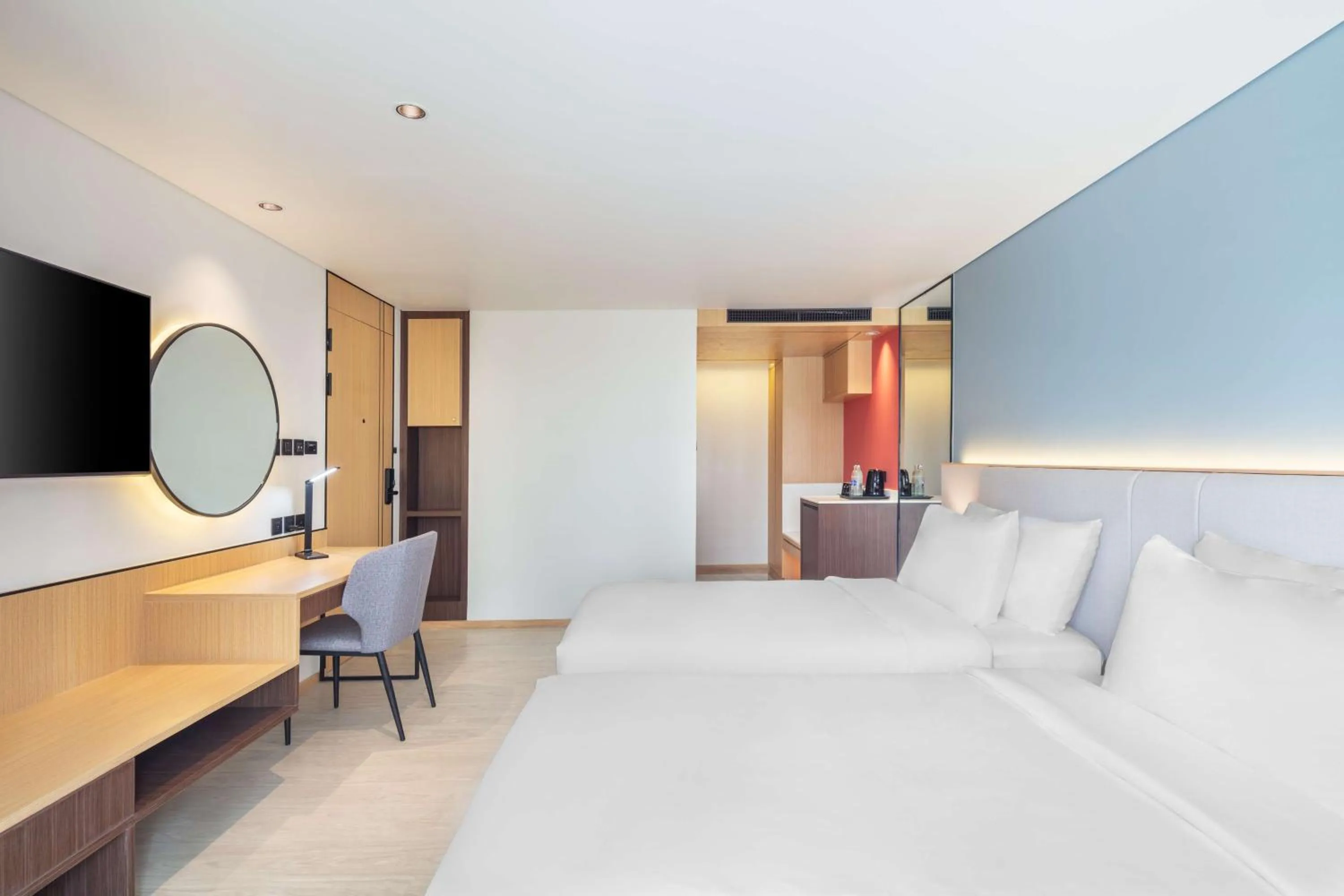 Photo of the whole room, Bed in Best Western Click Sathorn 11 Bangkok