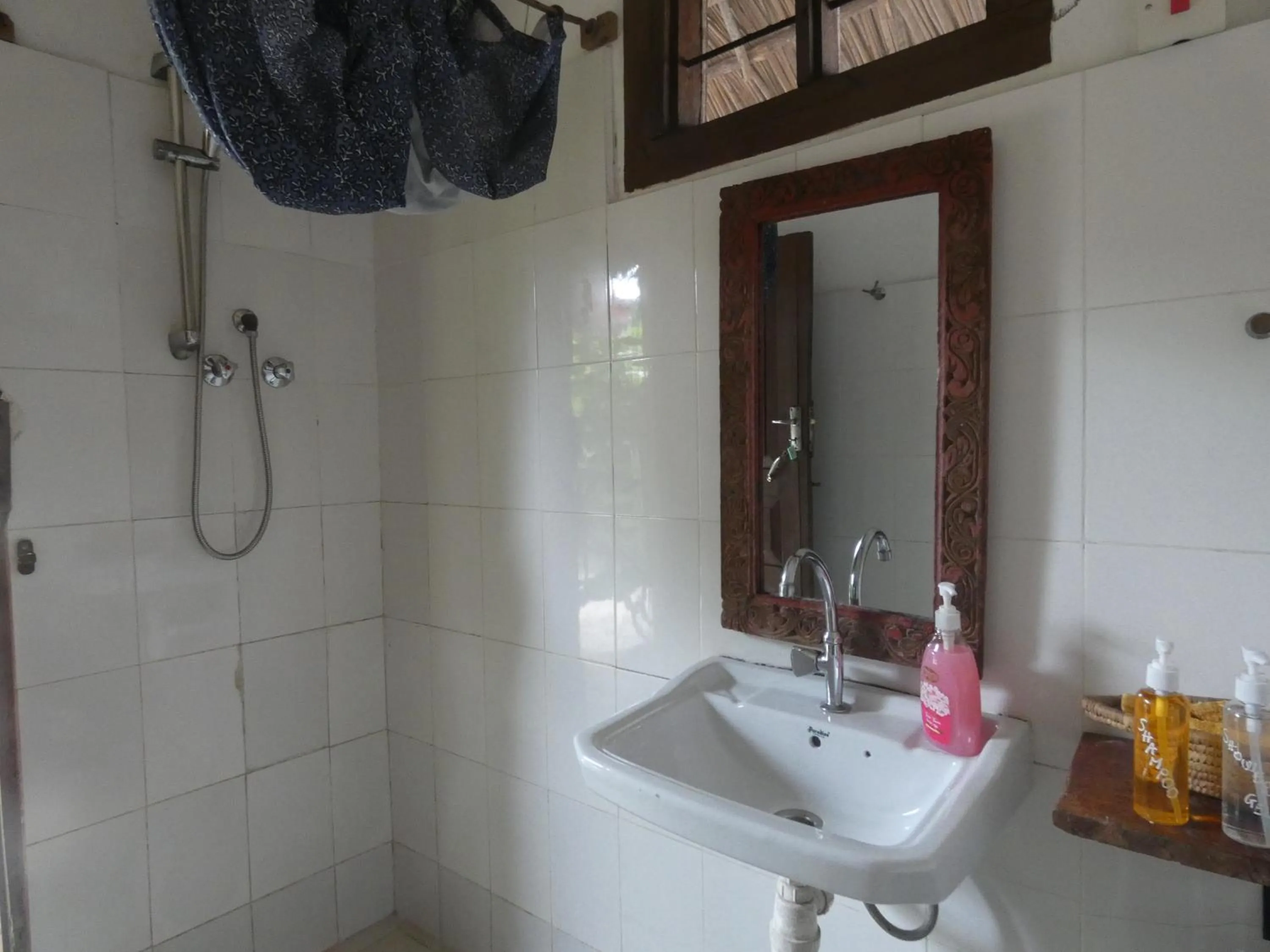 Bathroom in Bahari Beach Bungalows