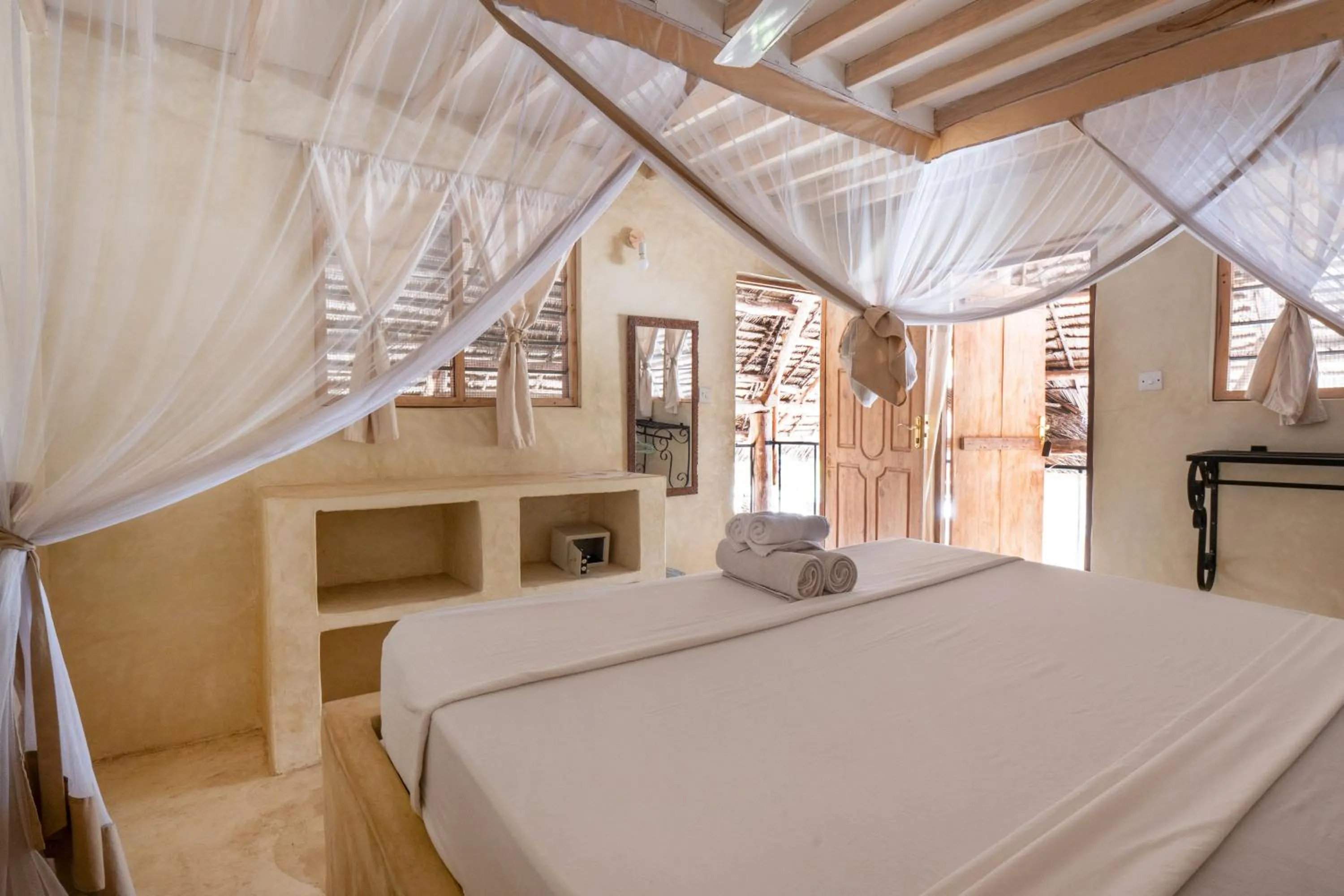 Bedroom, Bed in Bahari Beach Bungalows