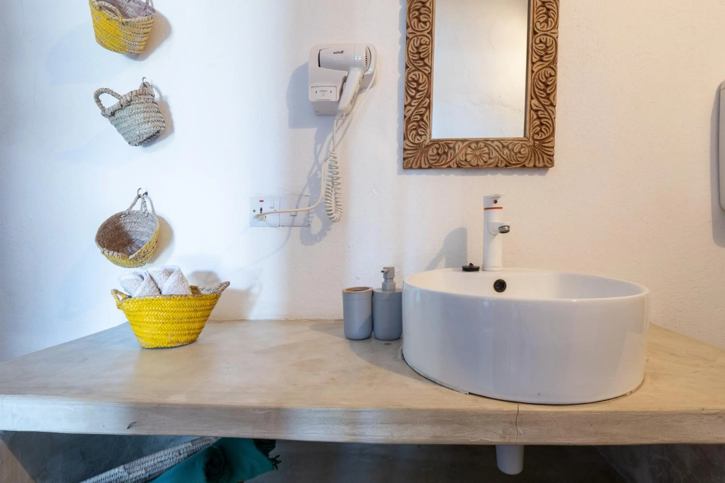 Bathroom in Bahari Beach Bungalows