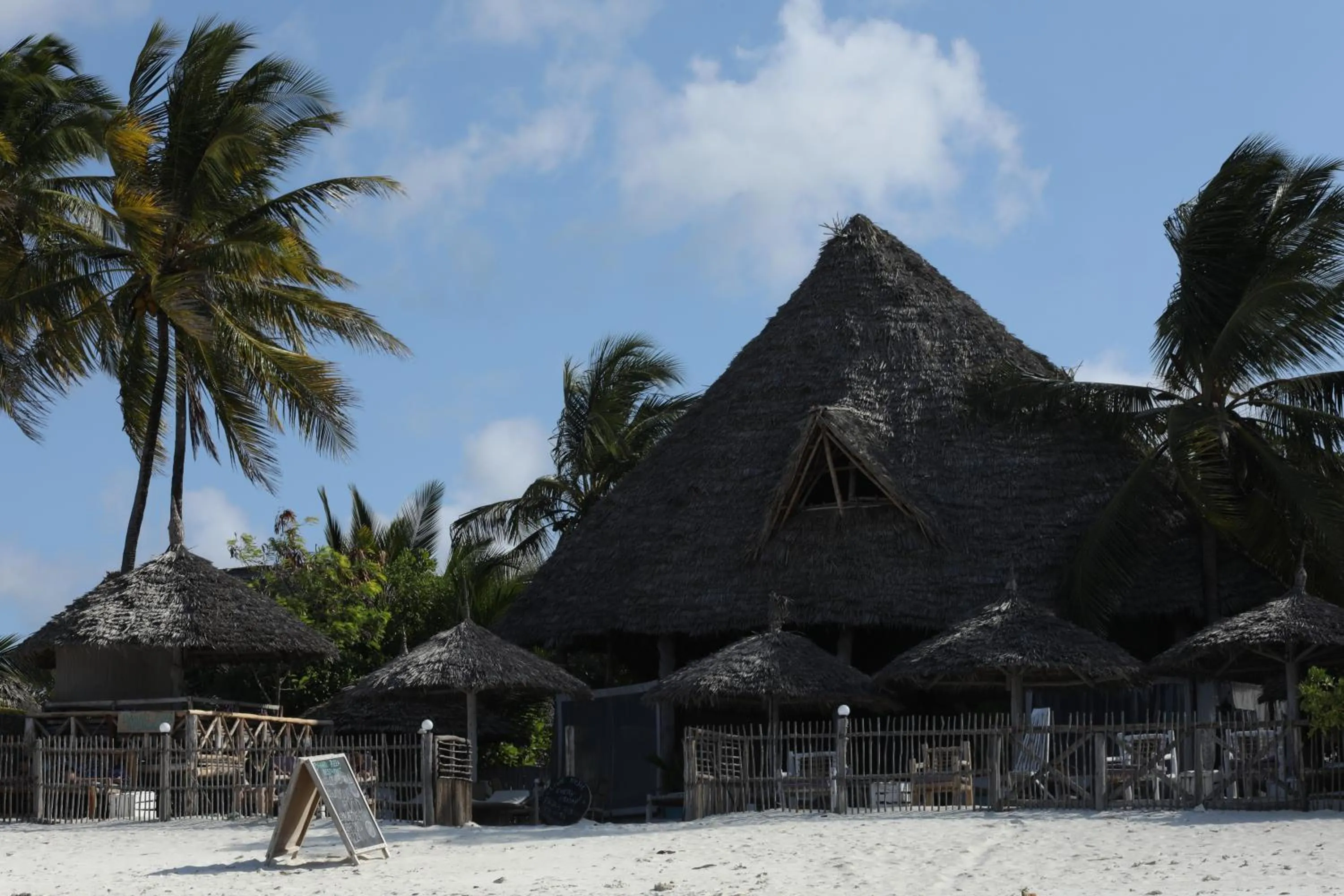 Property building in Bahari Beach Bungalows