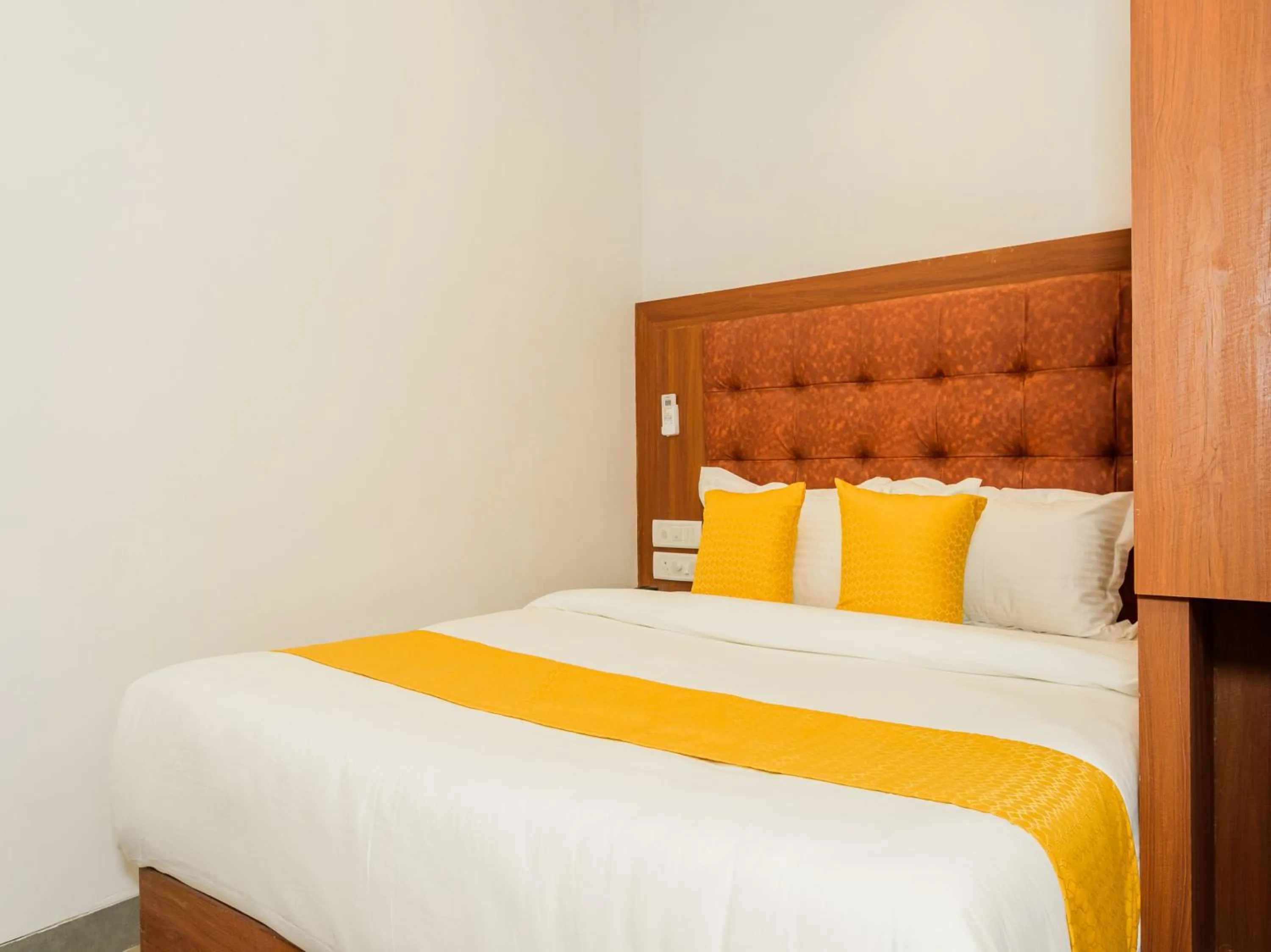 Bed in Hotel Zillion Executive Near US Consulate Bandra Kurla Complex Mumbai Near Mumbai Airport Mumbai