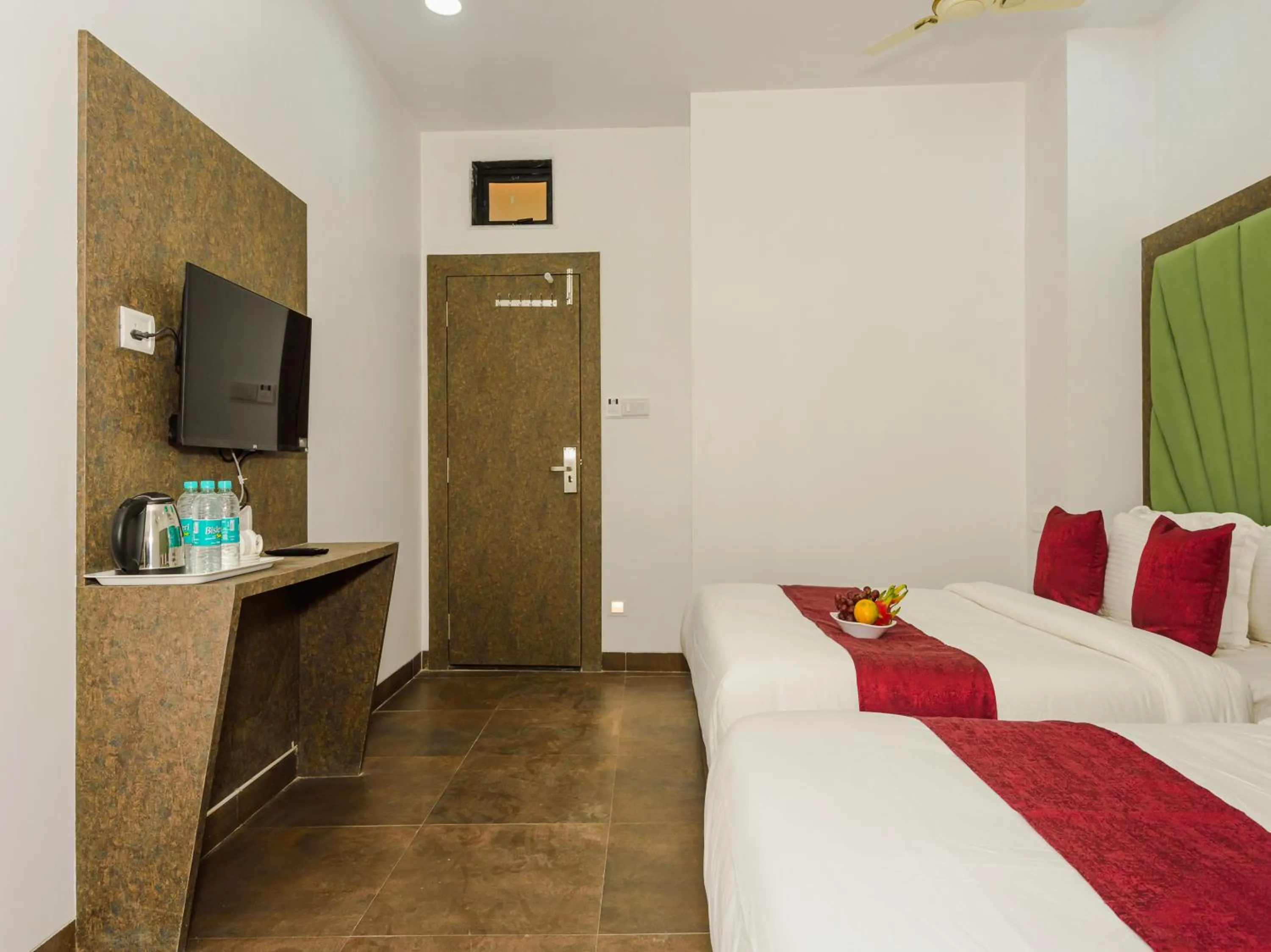 Bed in Hotel Zillion Executive Near US Consulate Bandra Kurla Complex Mumbai Near Mumbai Airport Mumbai
