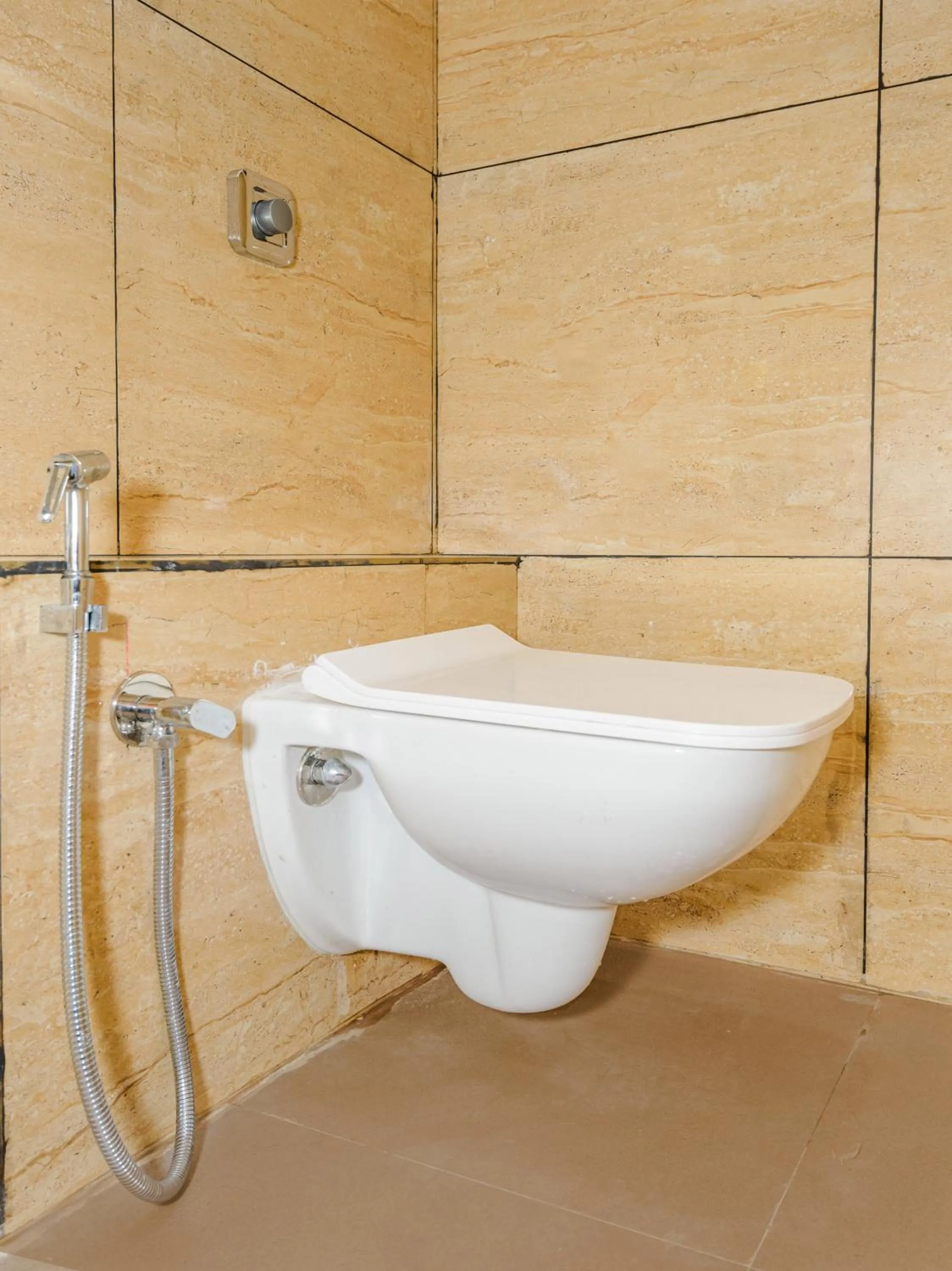 Toilet in Hotel Zillion Executive Near US Consulate Bandra Kurla Complex Mumbai Near Mumbai Airport Mumbai