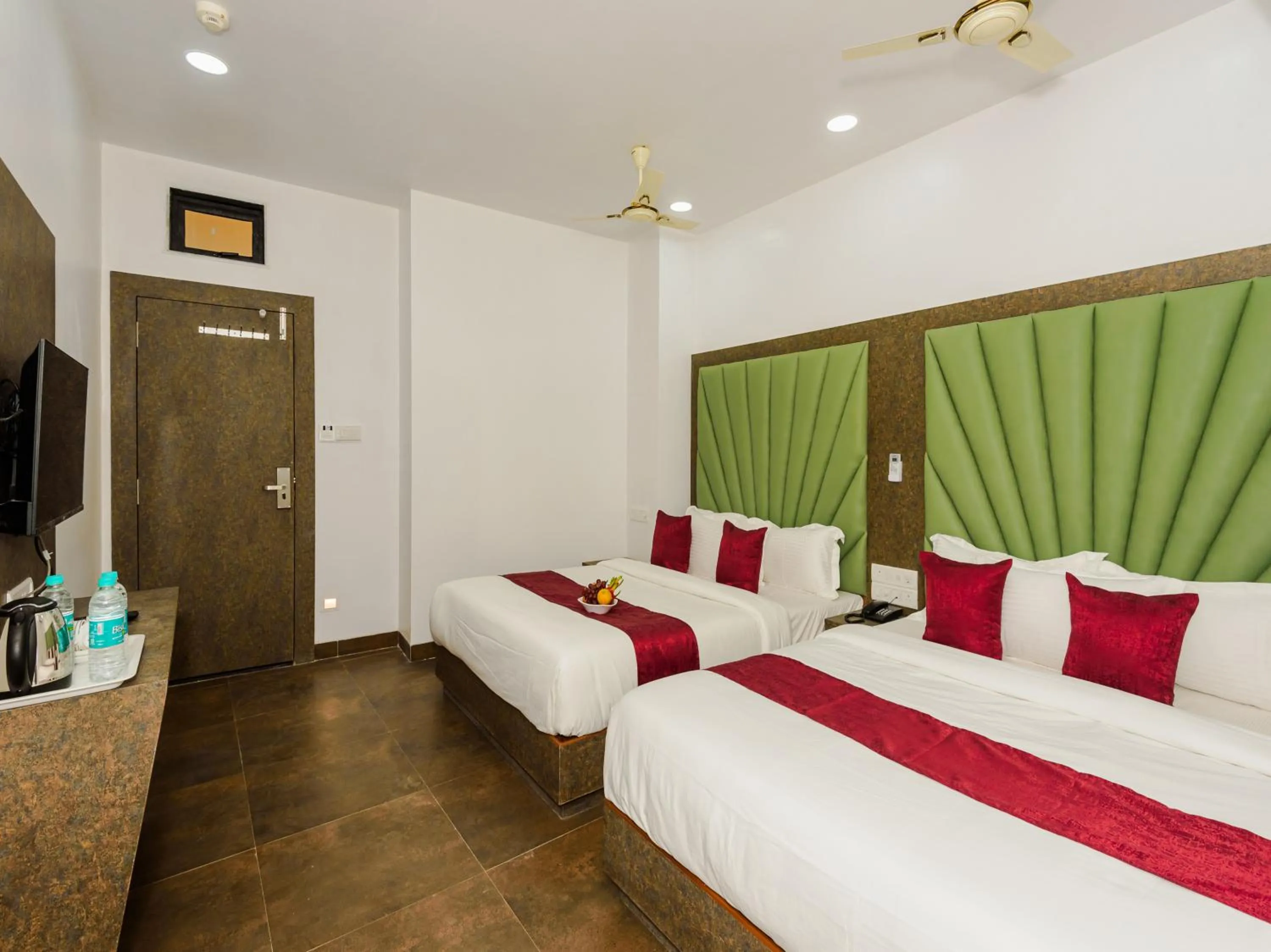 Bed in Hotel Zillion Executive Near US Consulate Bandra Kurla Complex Mumbai Near Mumbai Airport Mumbai