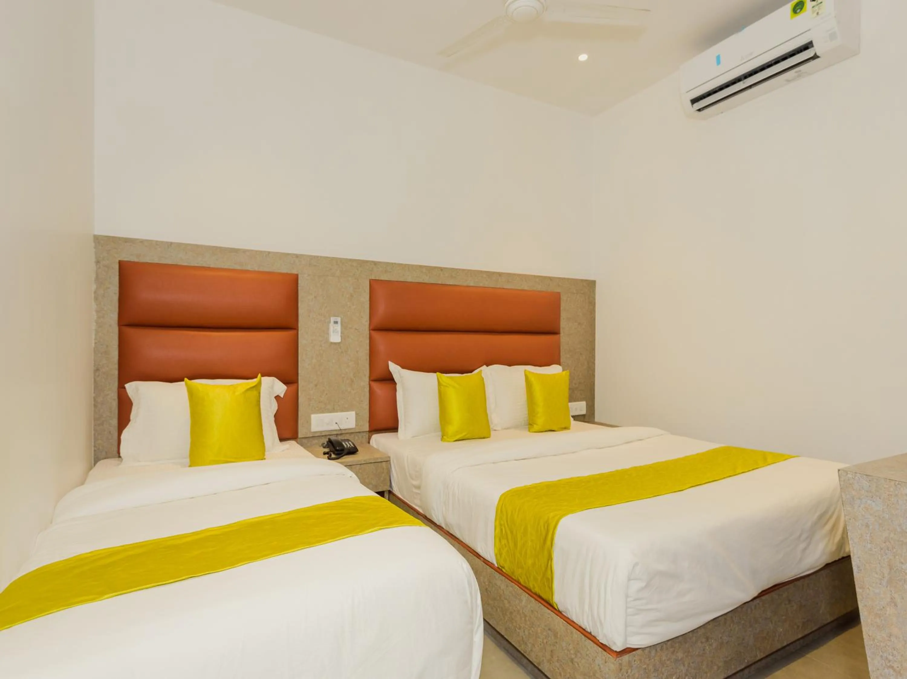 Bed in Hotel Zillion Executive Near US Consulate Bandra Kurla Complex Mumbai Near Mumbai Airport Mumbai