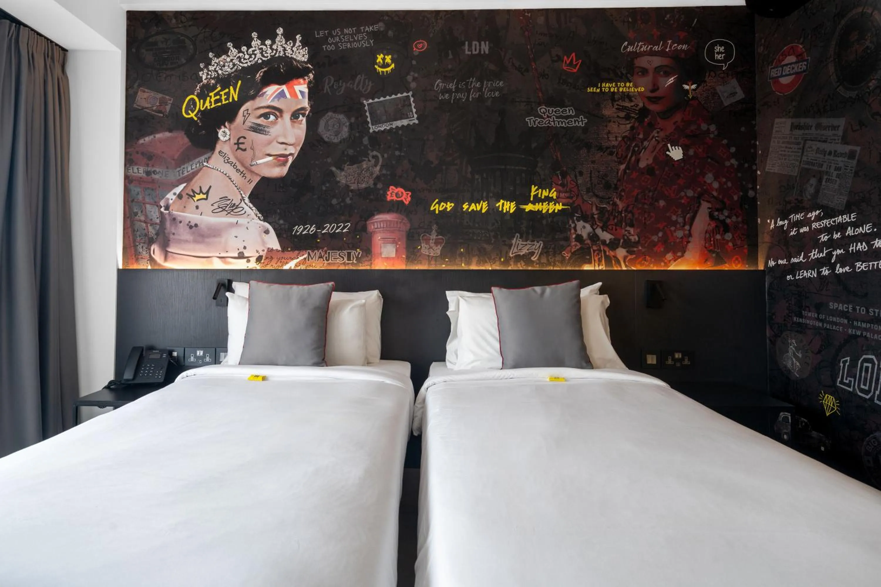 Bed in SO City Hotel Adults Only