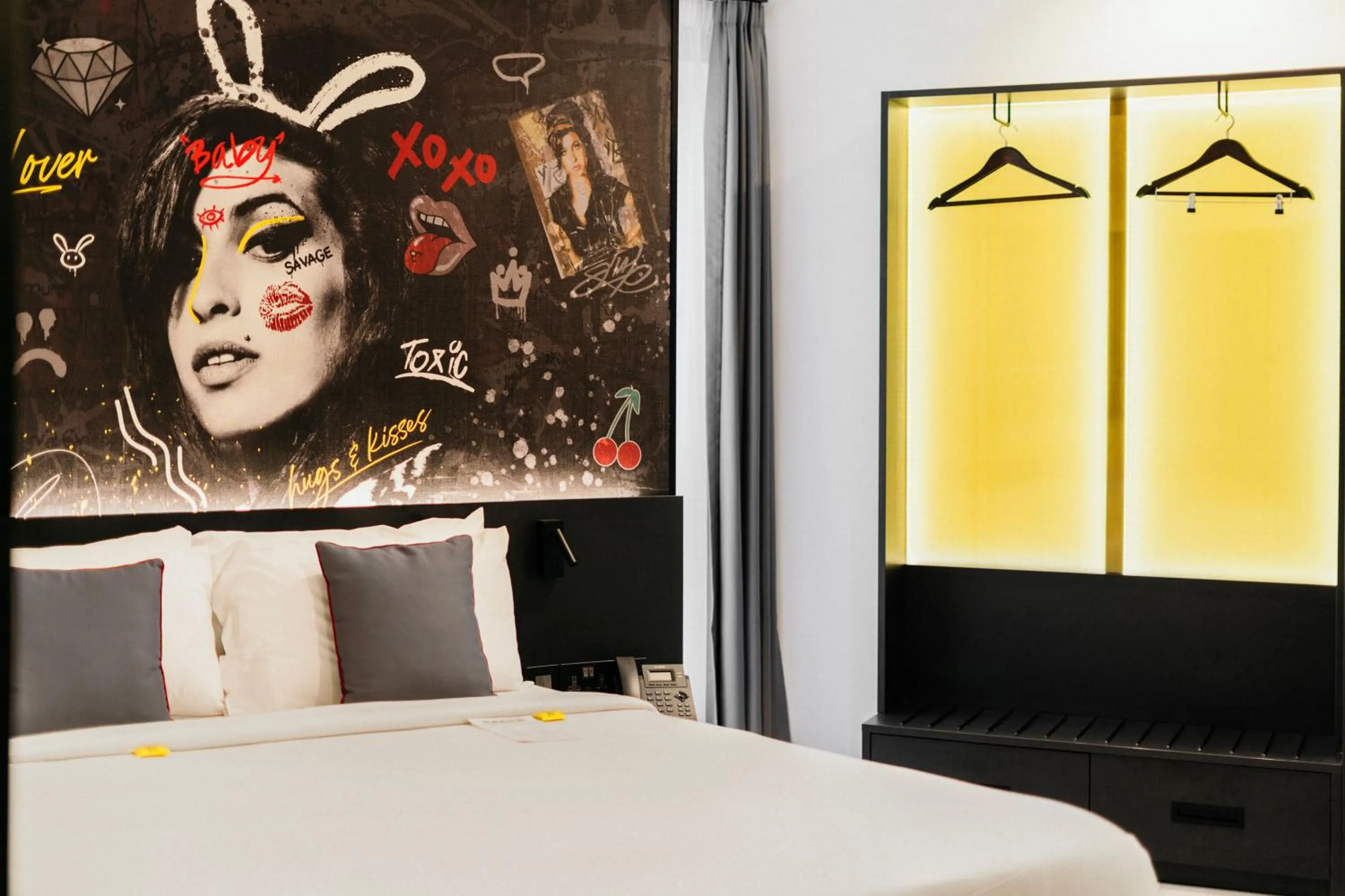 Decorative detail, Bed in SO City Hotel Adults Only