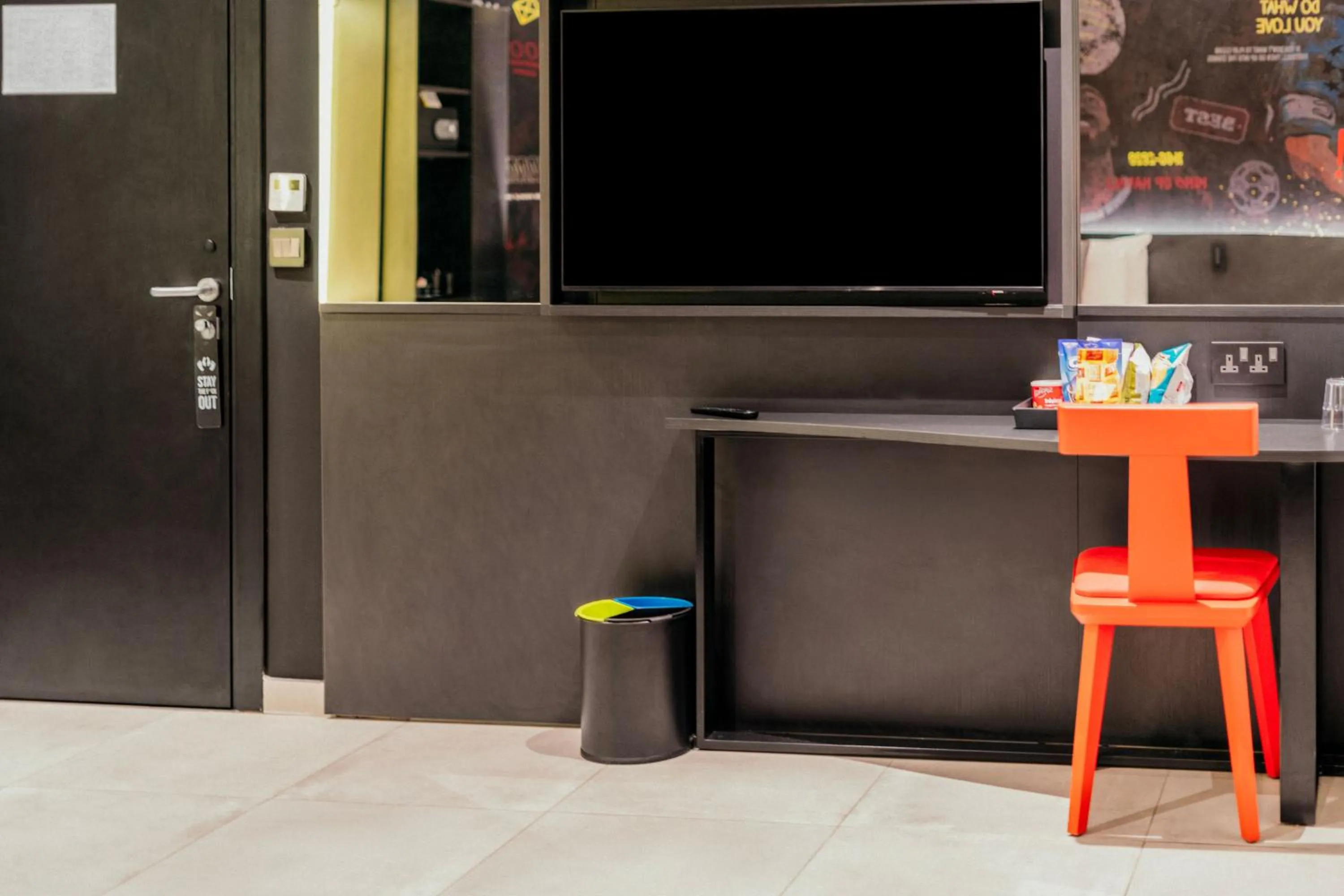 TV and multimedia in SO City Hotel Adults Only