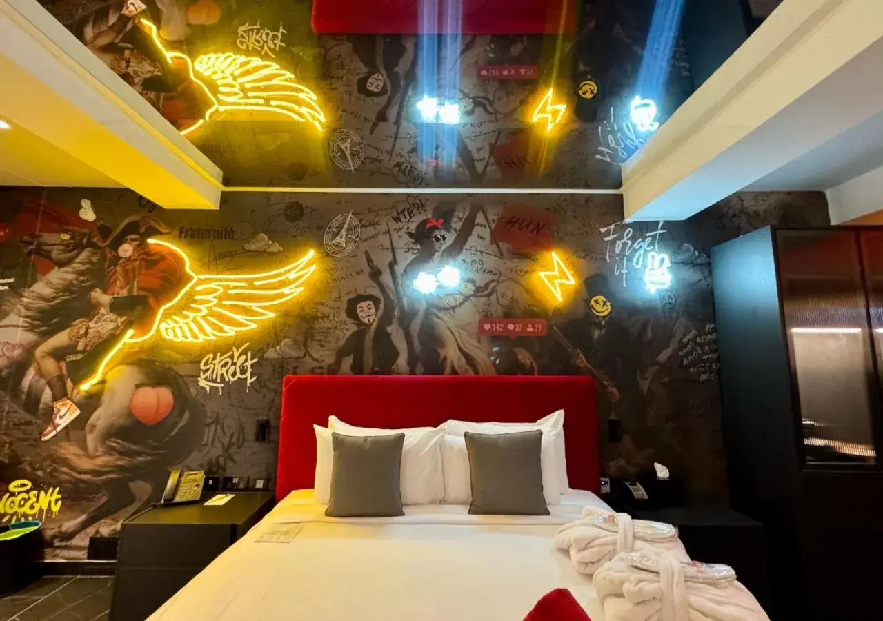 Deluxe Suite in SO City Hotel Adults Only Deluxe Suite in SO City Hotel Adults Only