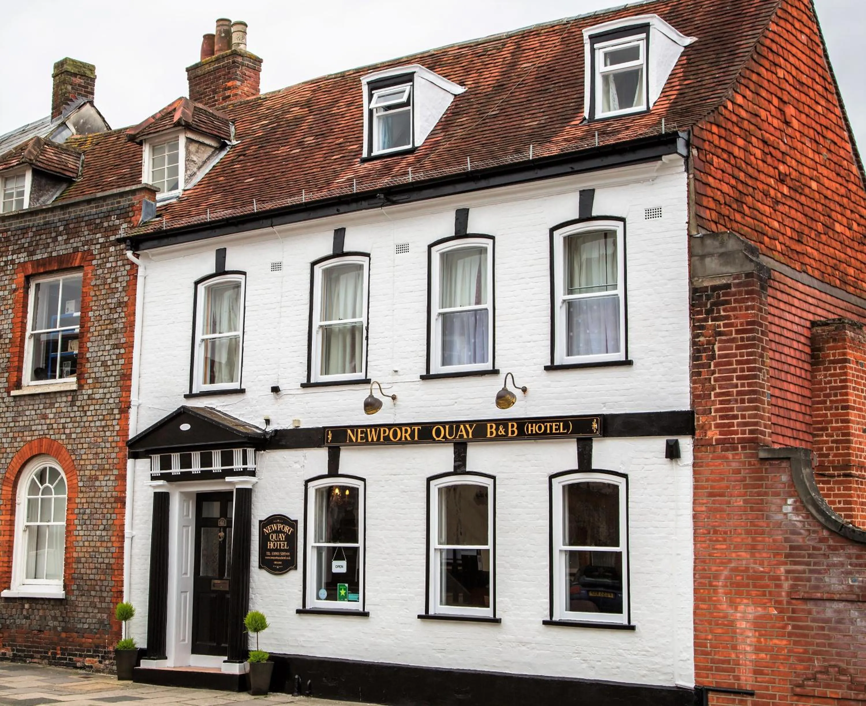 Property building in Newport Quay
