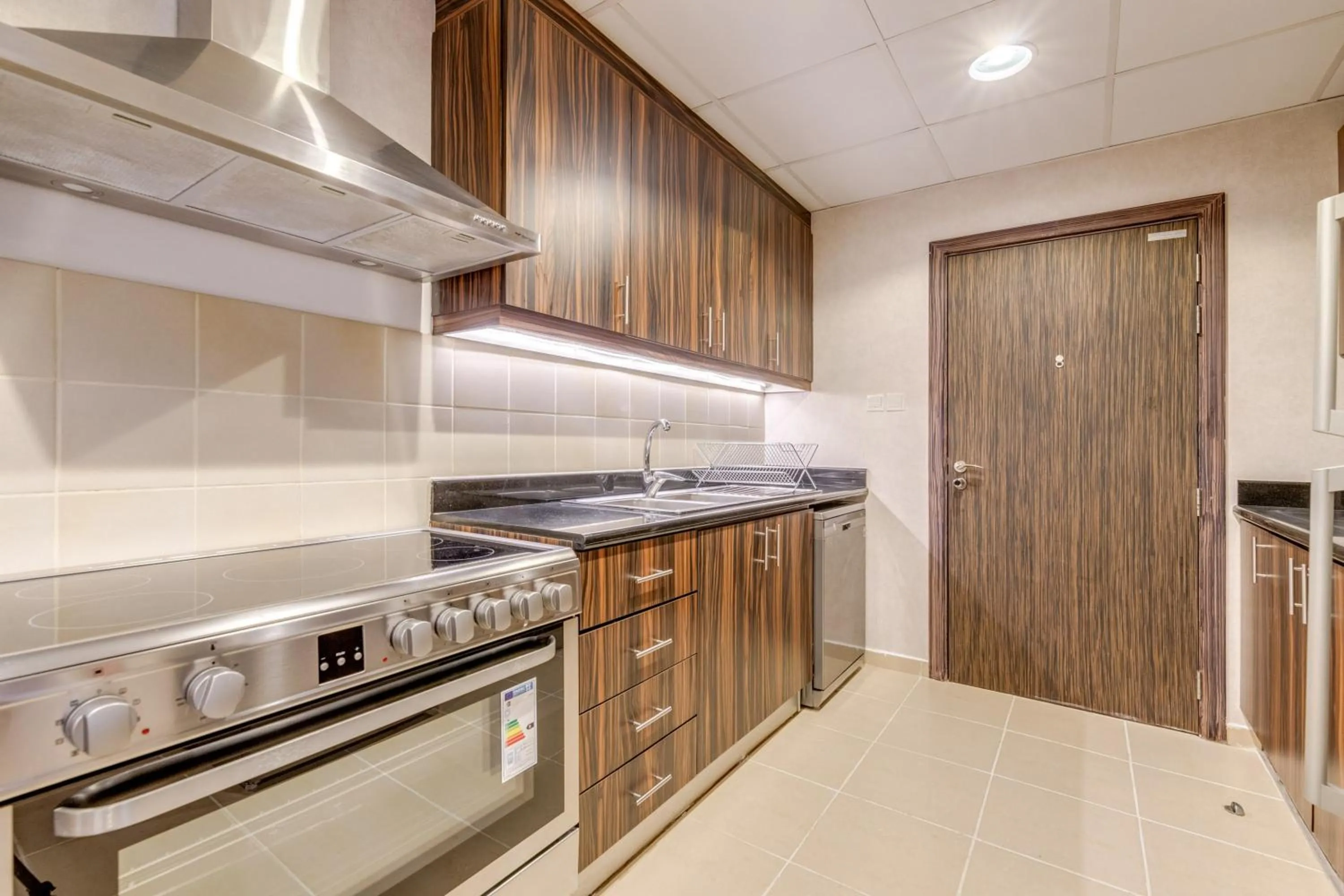 Kitchen or kitchenette in GLOBALSTAY. Modern Apartments steps to JBR Beach