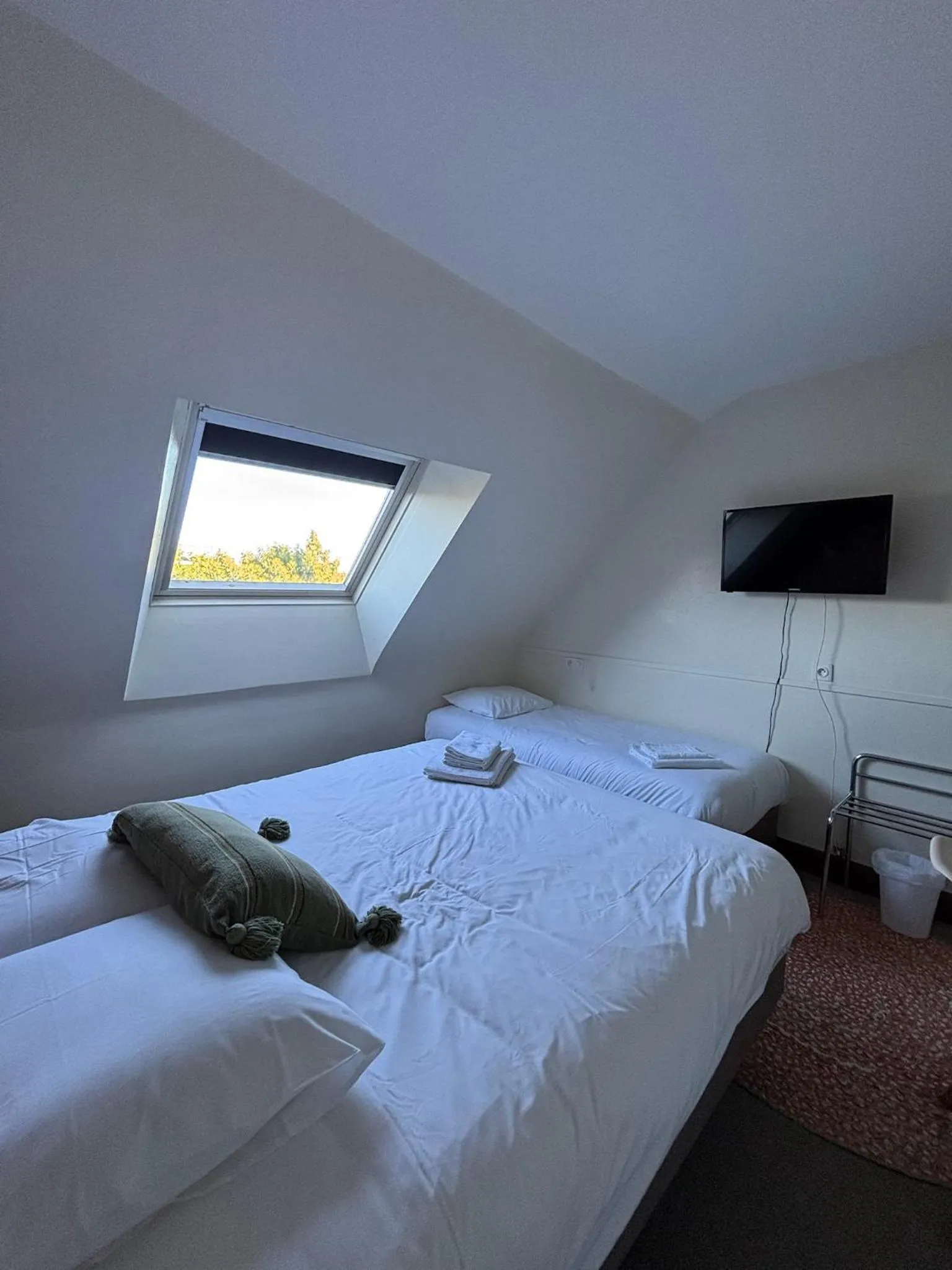 Photo of the whole room, Bed in Naéco Erdeven