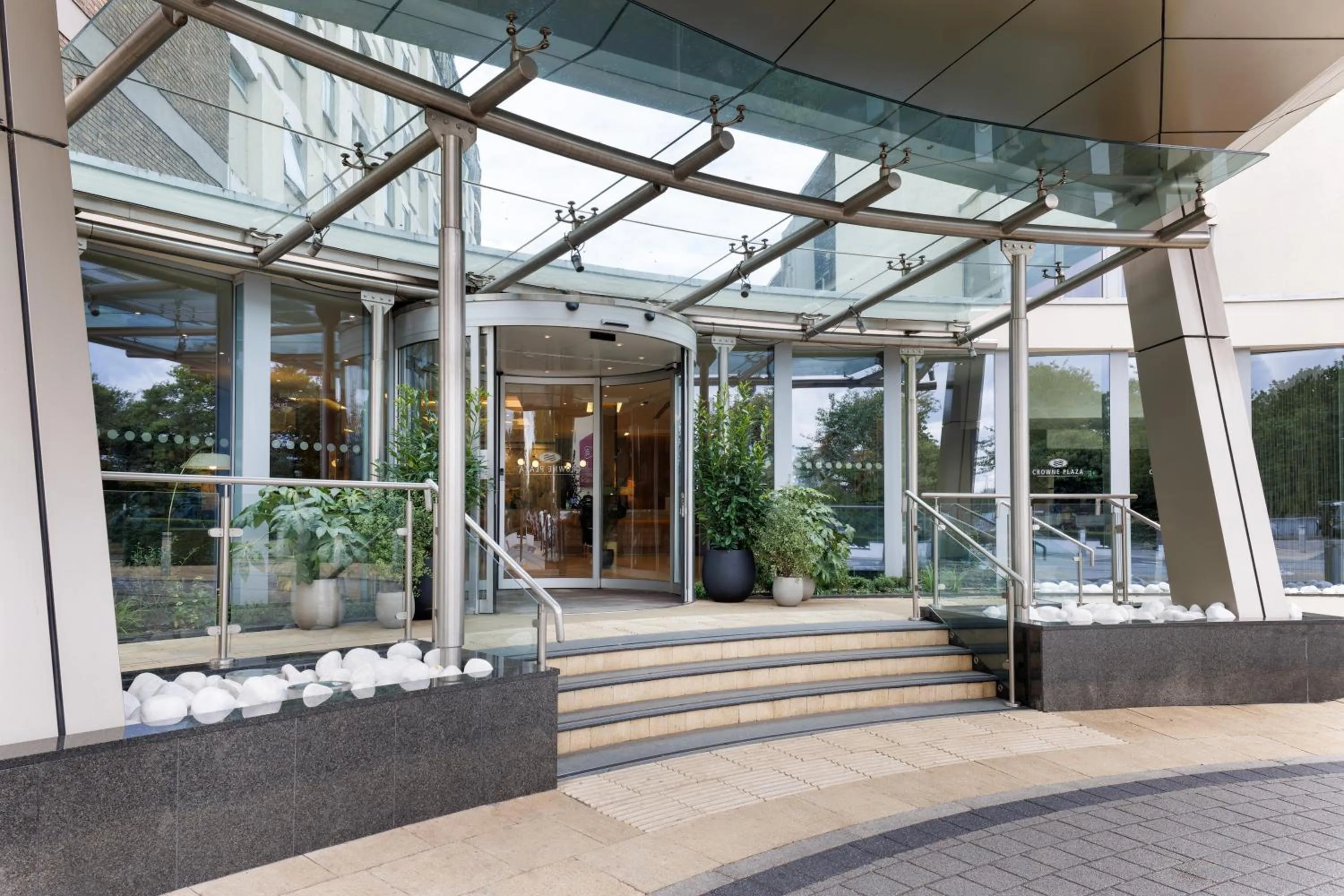 Property building in Crowne Plaza London - Gatwick Airport by IHG