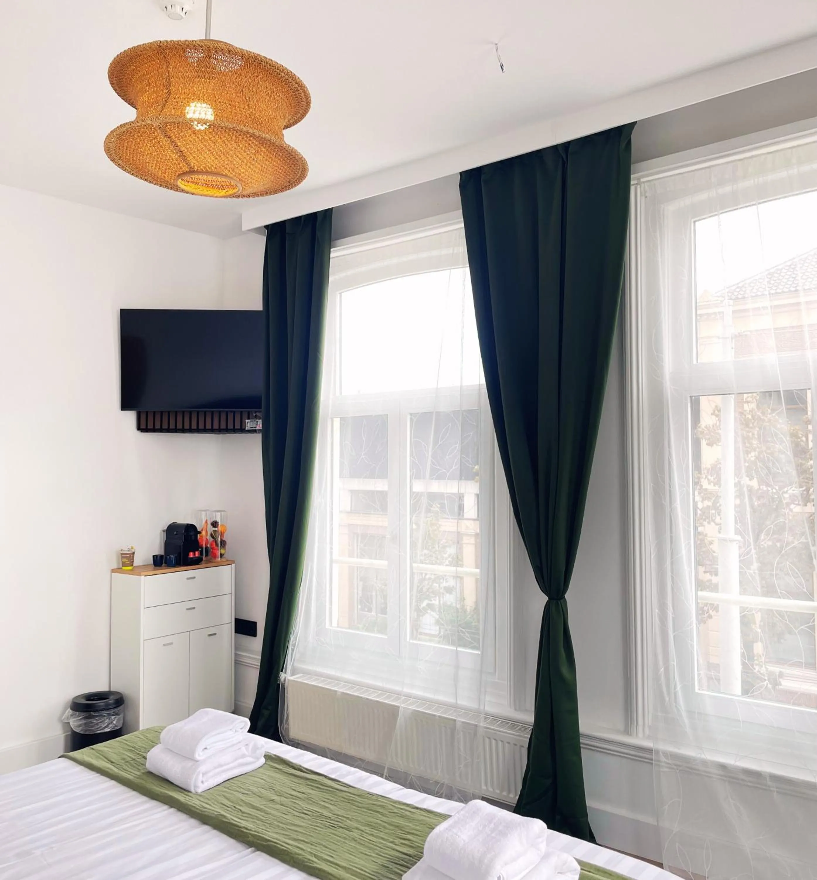 TV and multimedia, Bed in Hotel Plantage - Digital Access