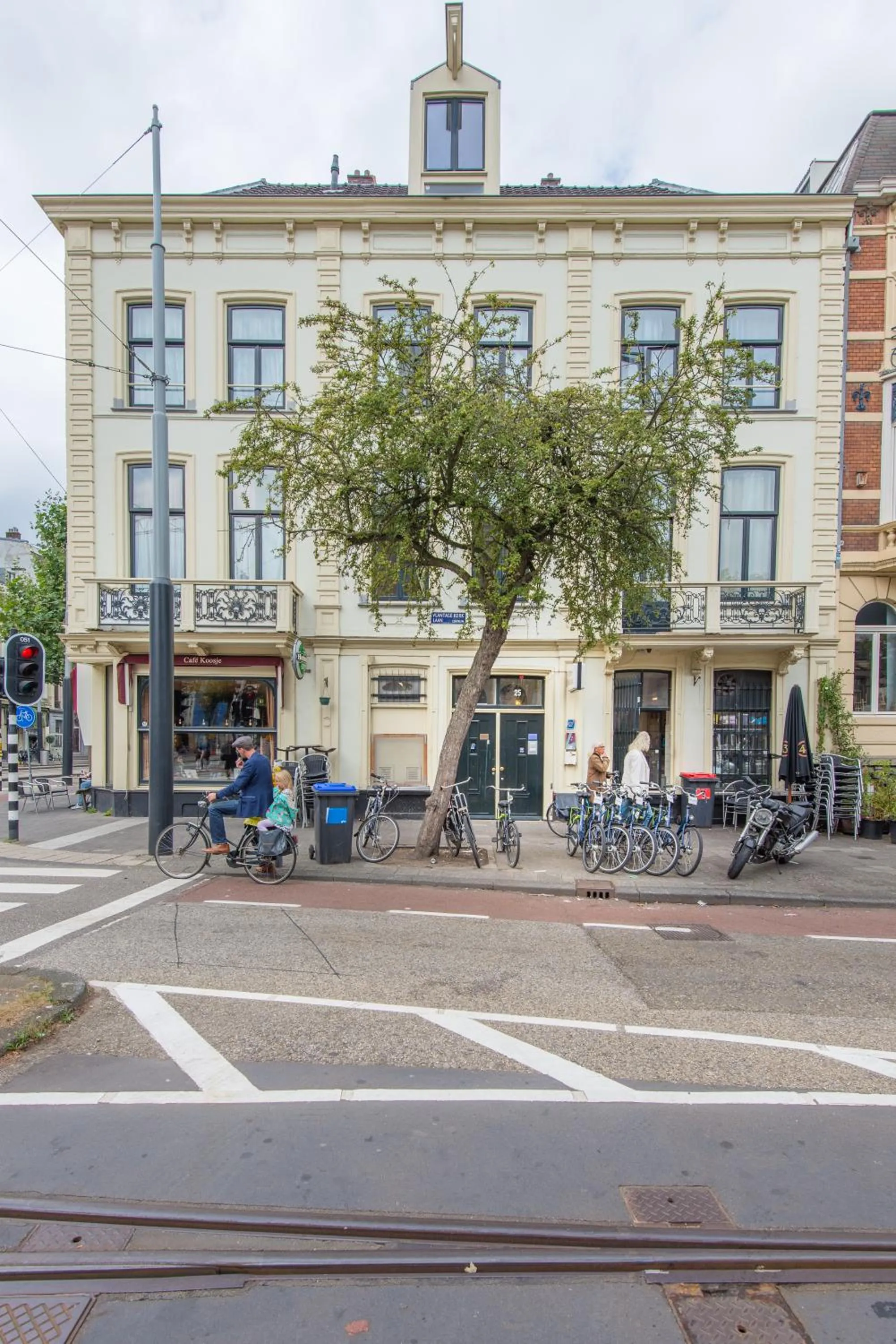 Property building in Hotel Plantage - Digital Access