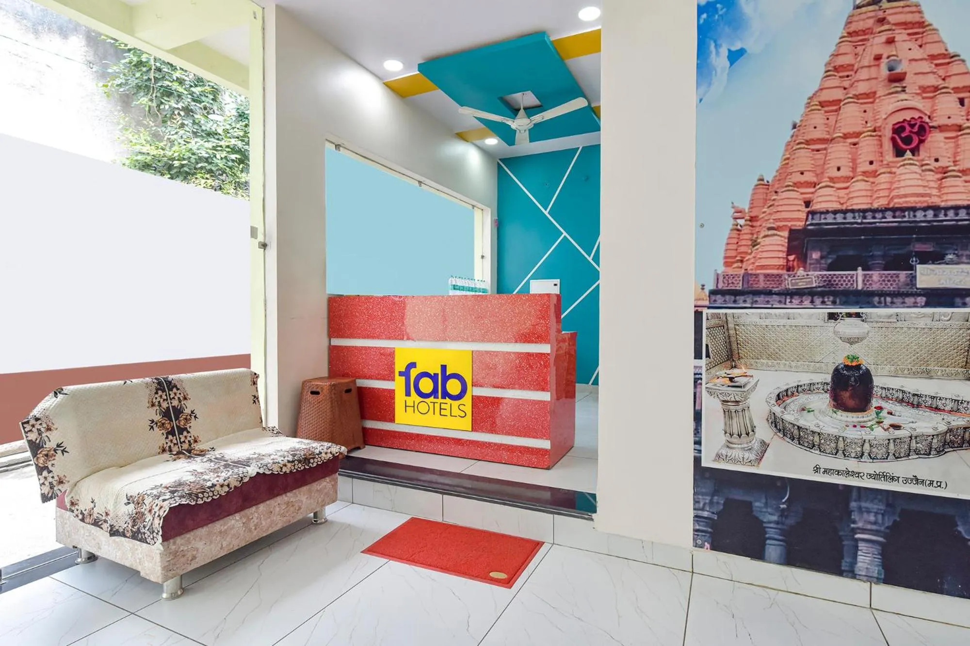 Lobby or reception in FabHotel Somnath