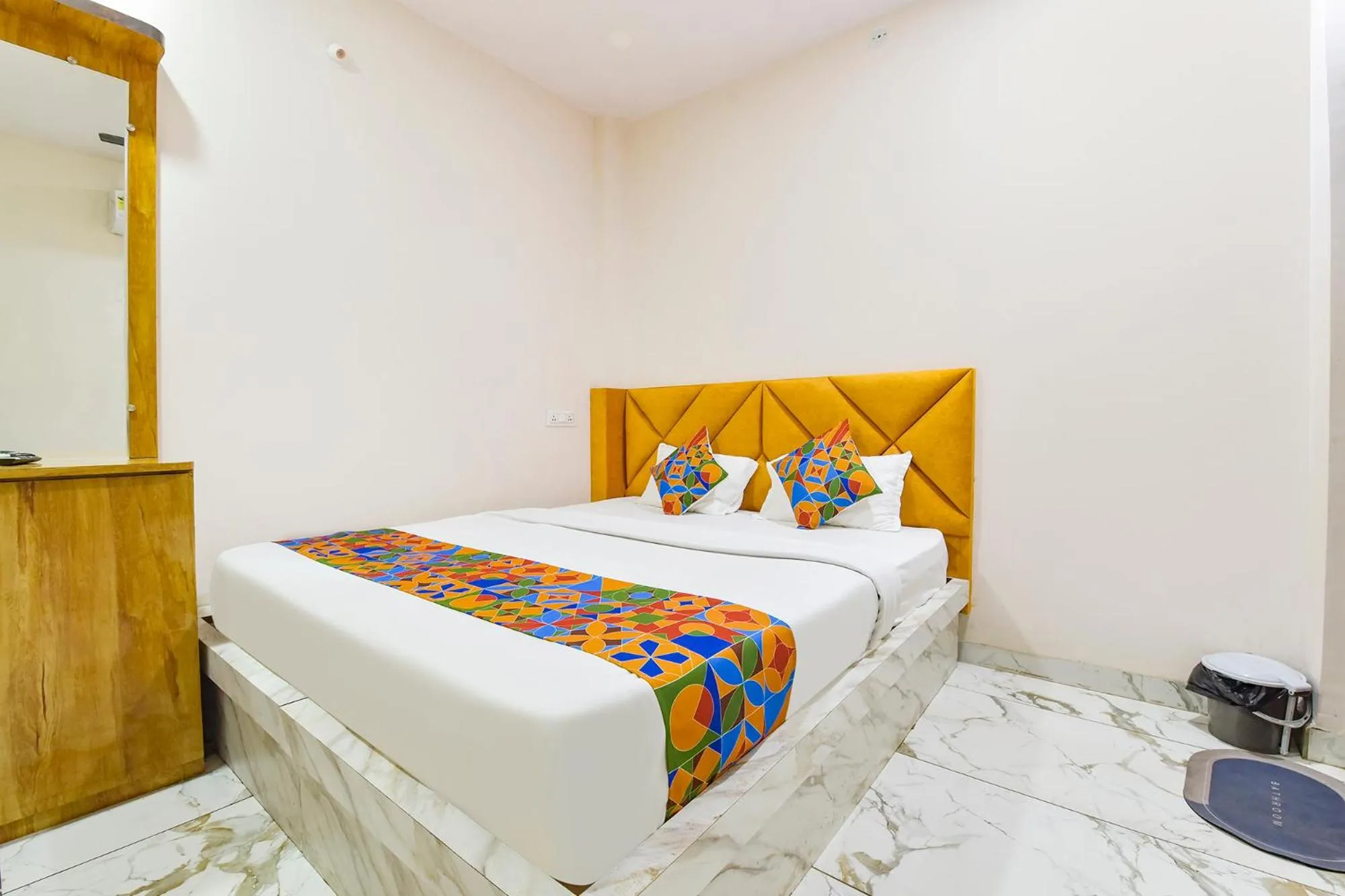 Bed in FabHotel Somnath