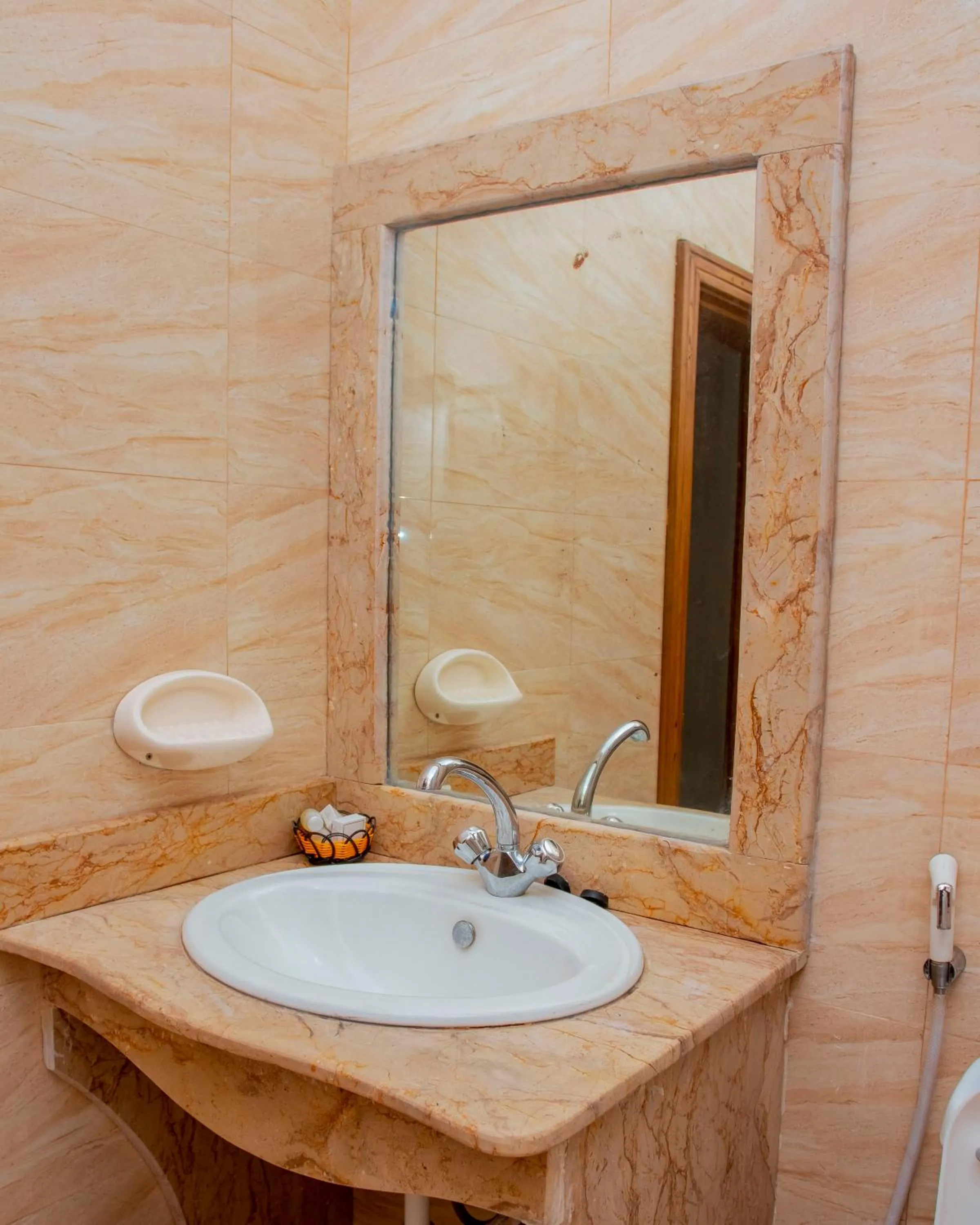 Shower in Sleep Inn Hotel - City Centre