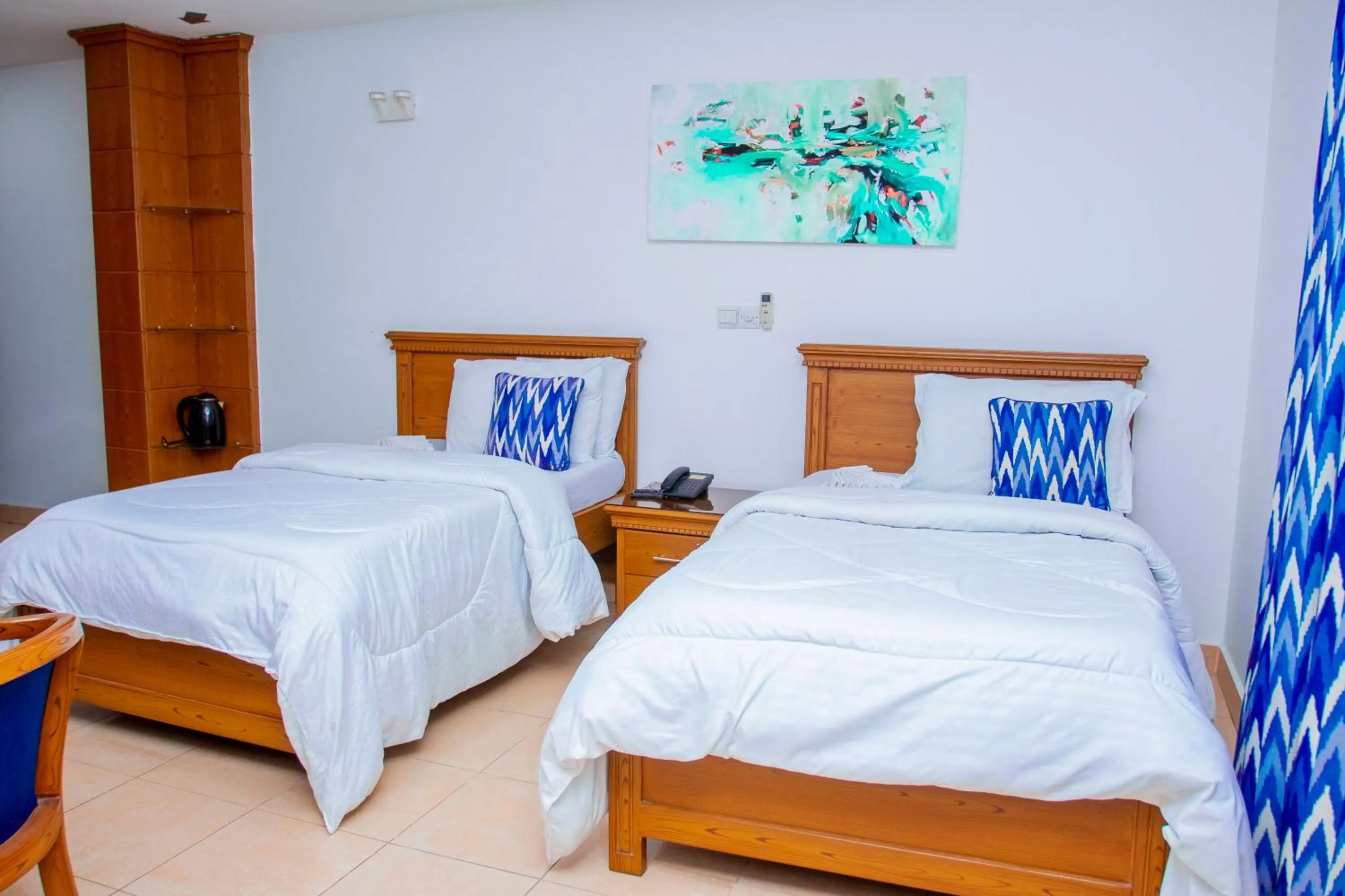 Bed in Sleep Inn Hotel - City Centre