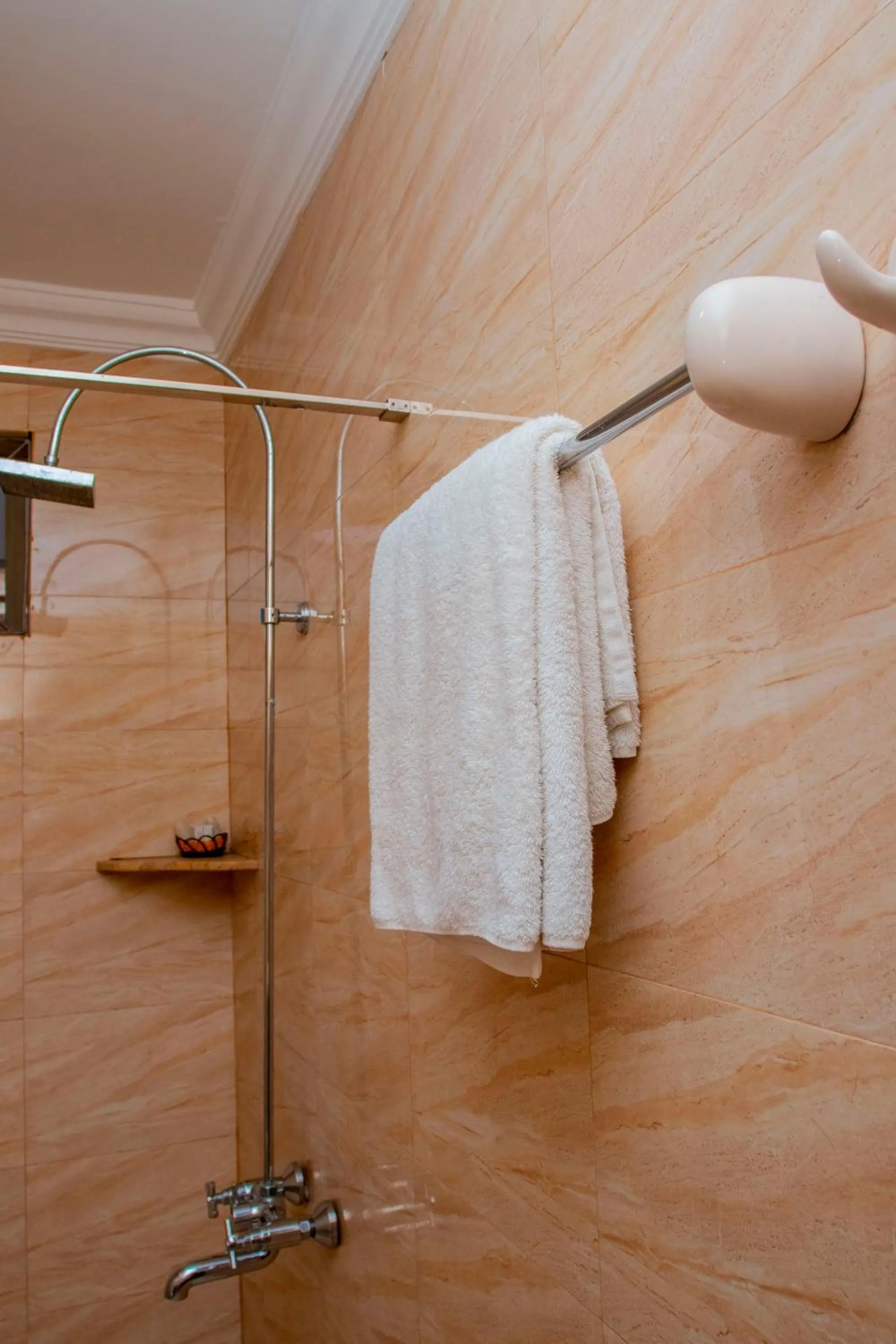 Shower in Sleep Inn Hotel - City Centre