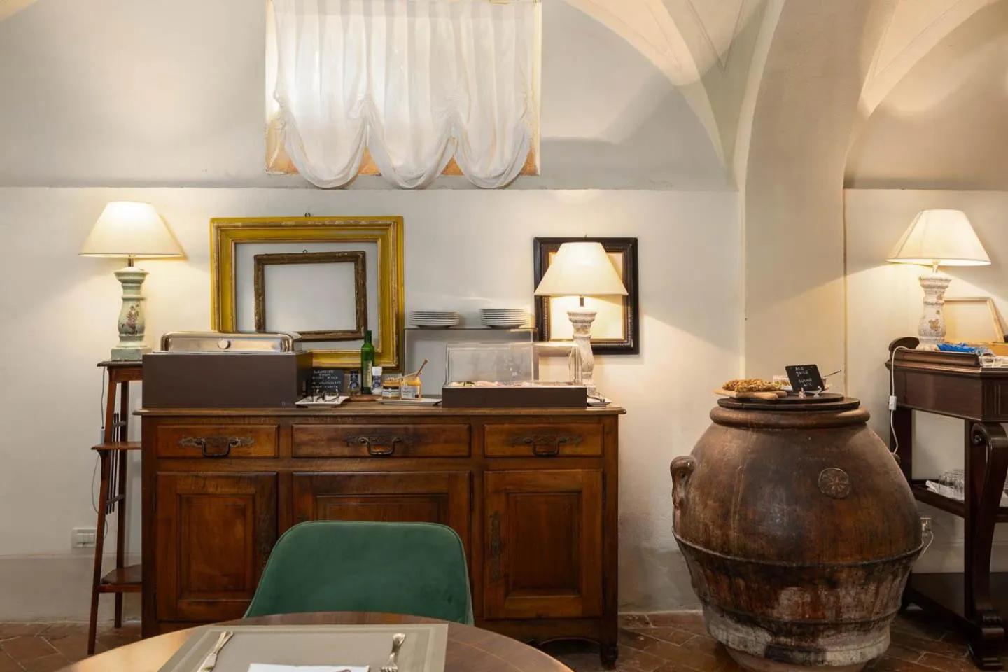 Breakfast in Villa Scorzi - Relais de Charme