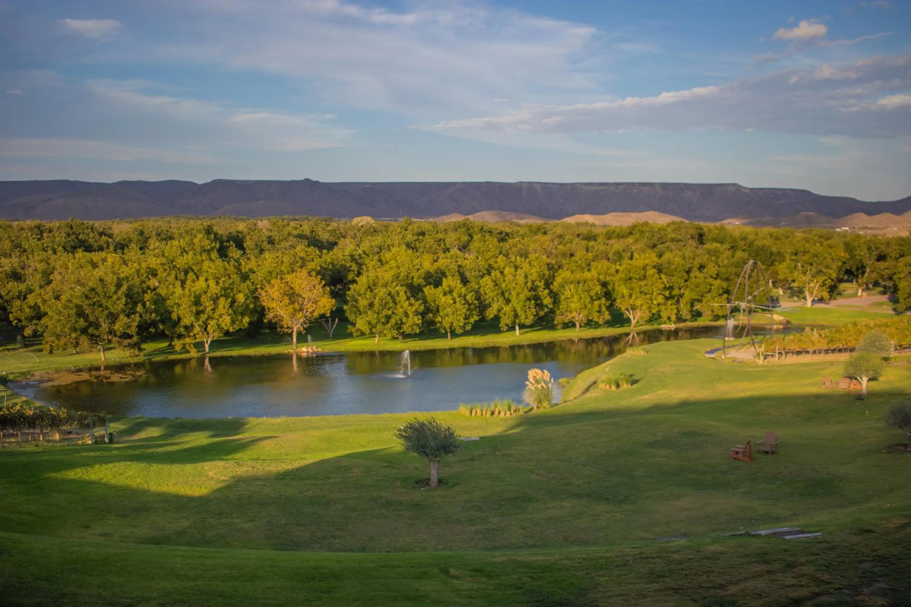 Natural landscape in Hotel Vinícola Parvada by Lumina